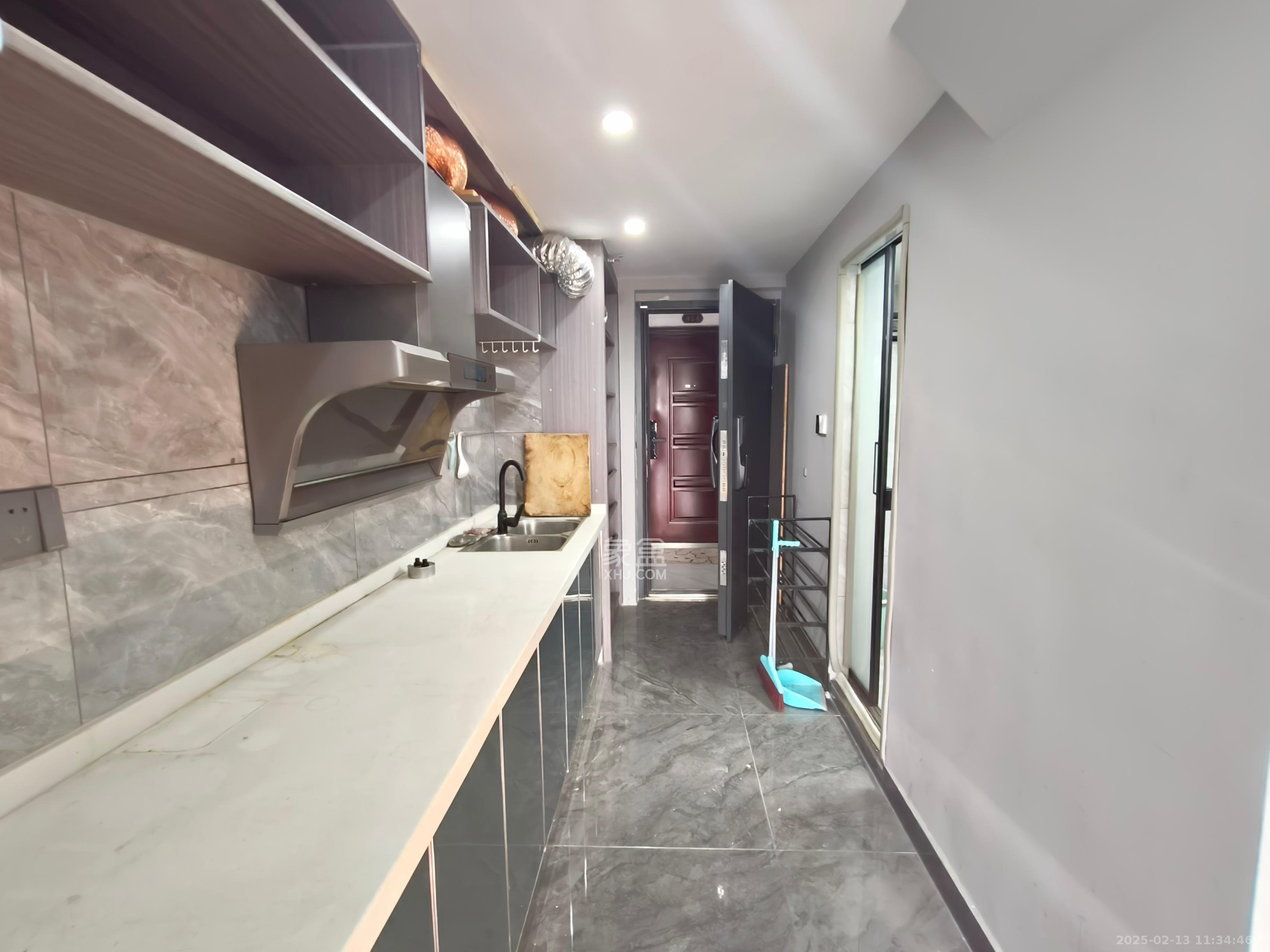 新长海D1站 1室1厅1卫 1500.0元/月 新长海D1站 1室1厅1卫 1500.0元/月室内图