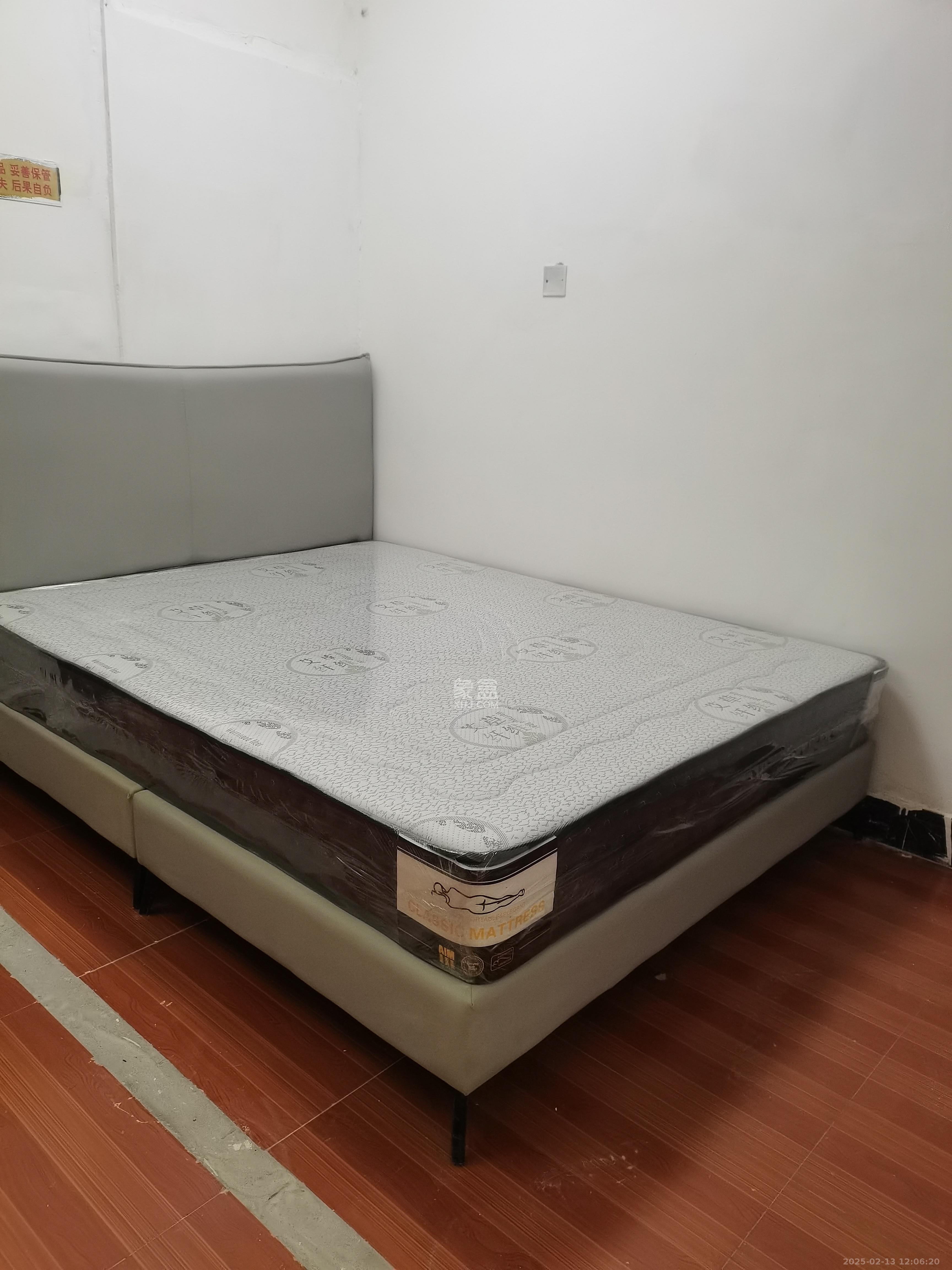 润泽园 1室1厅1卫 1100.0元/月 润泽园 1室1厅1卫 1100.0元/月室内图