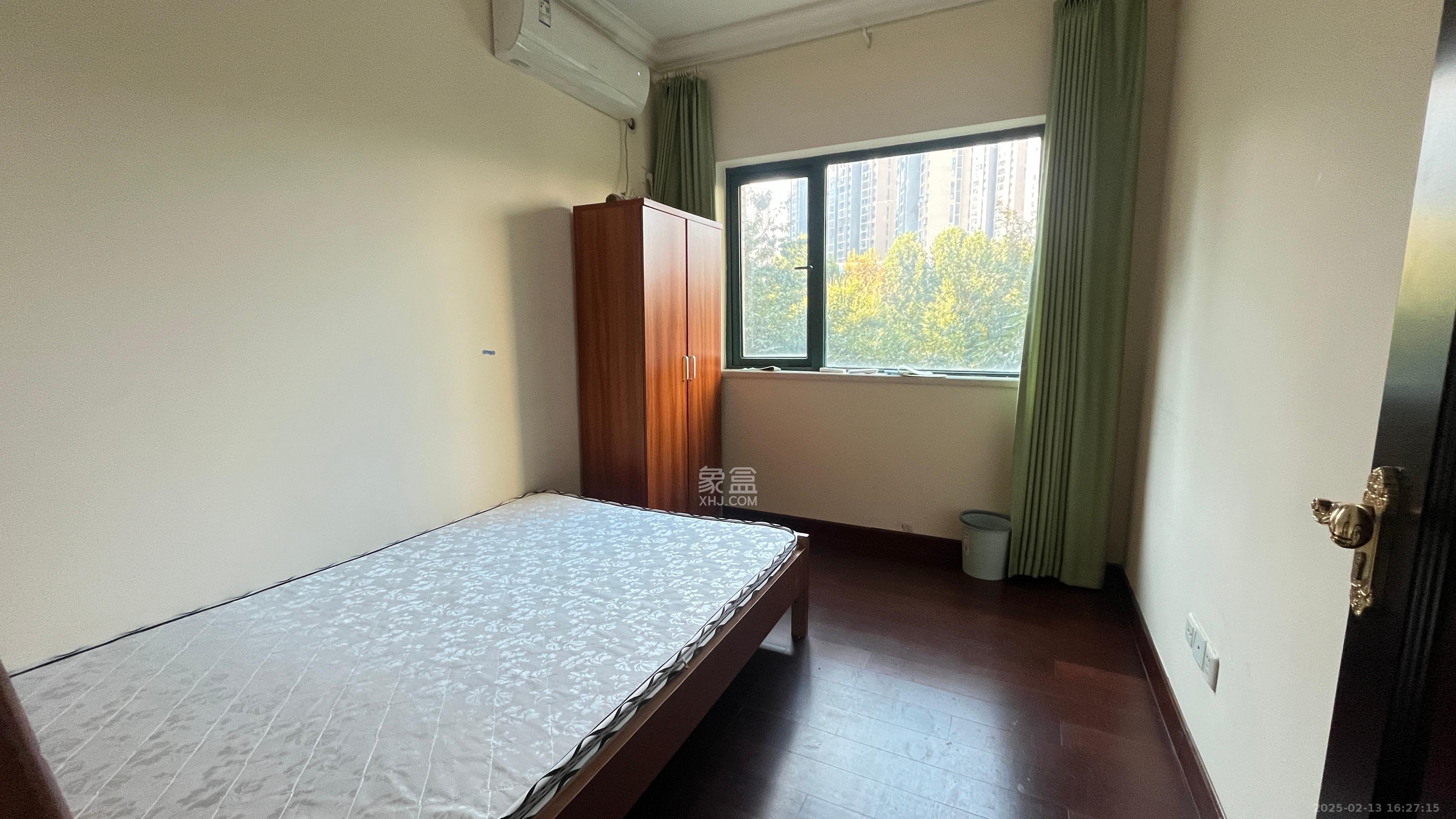 恒大雅苑  3室2厅2卫   2300.00元/月室内图