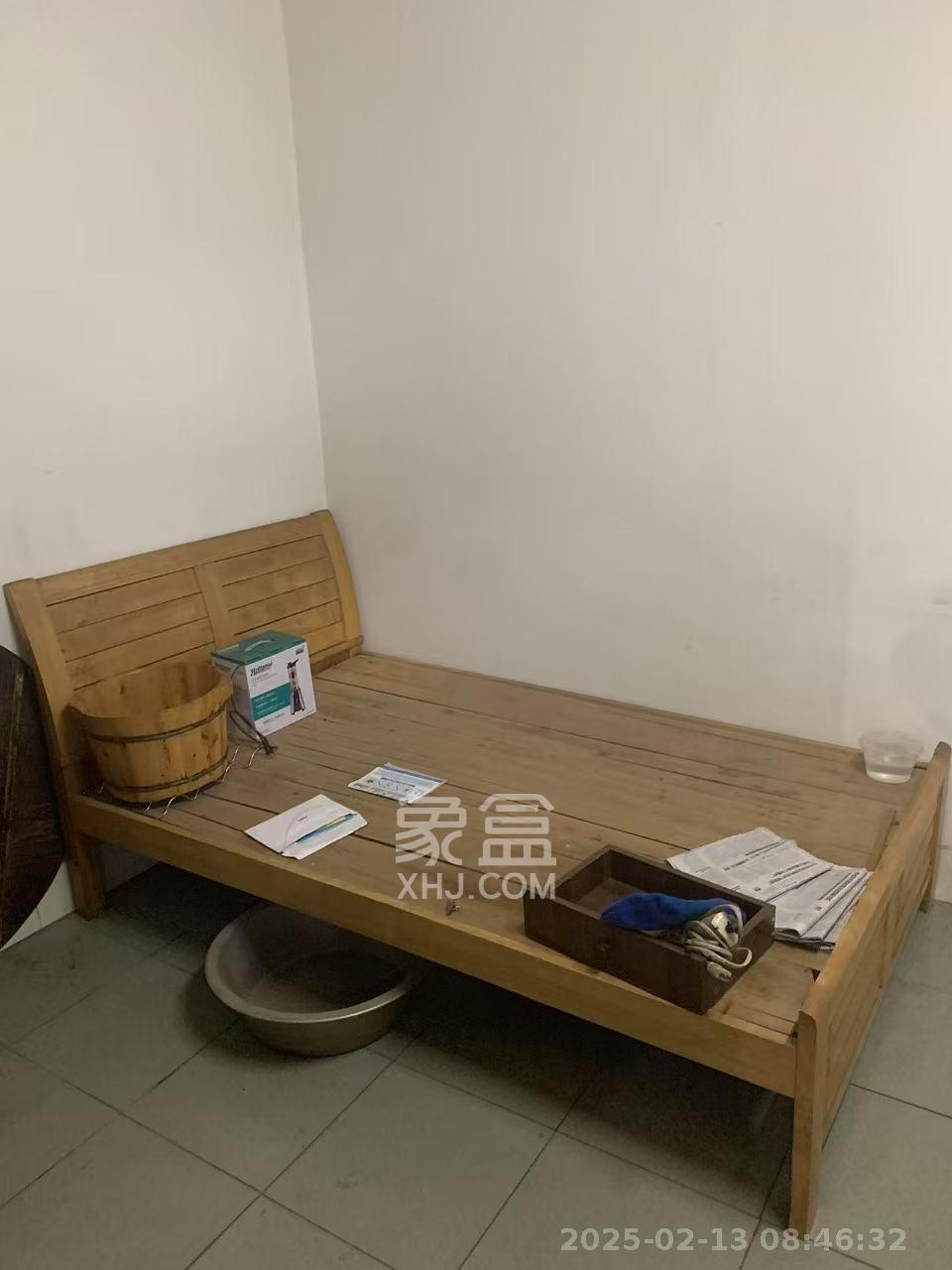 国庆新村  2室1厅1卫   1600.00元/月室内图