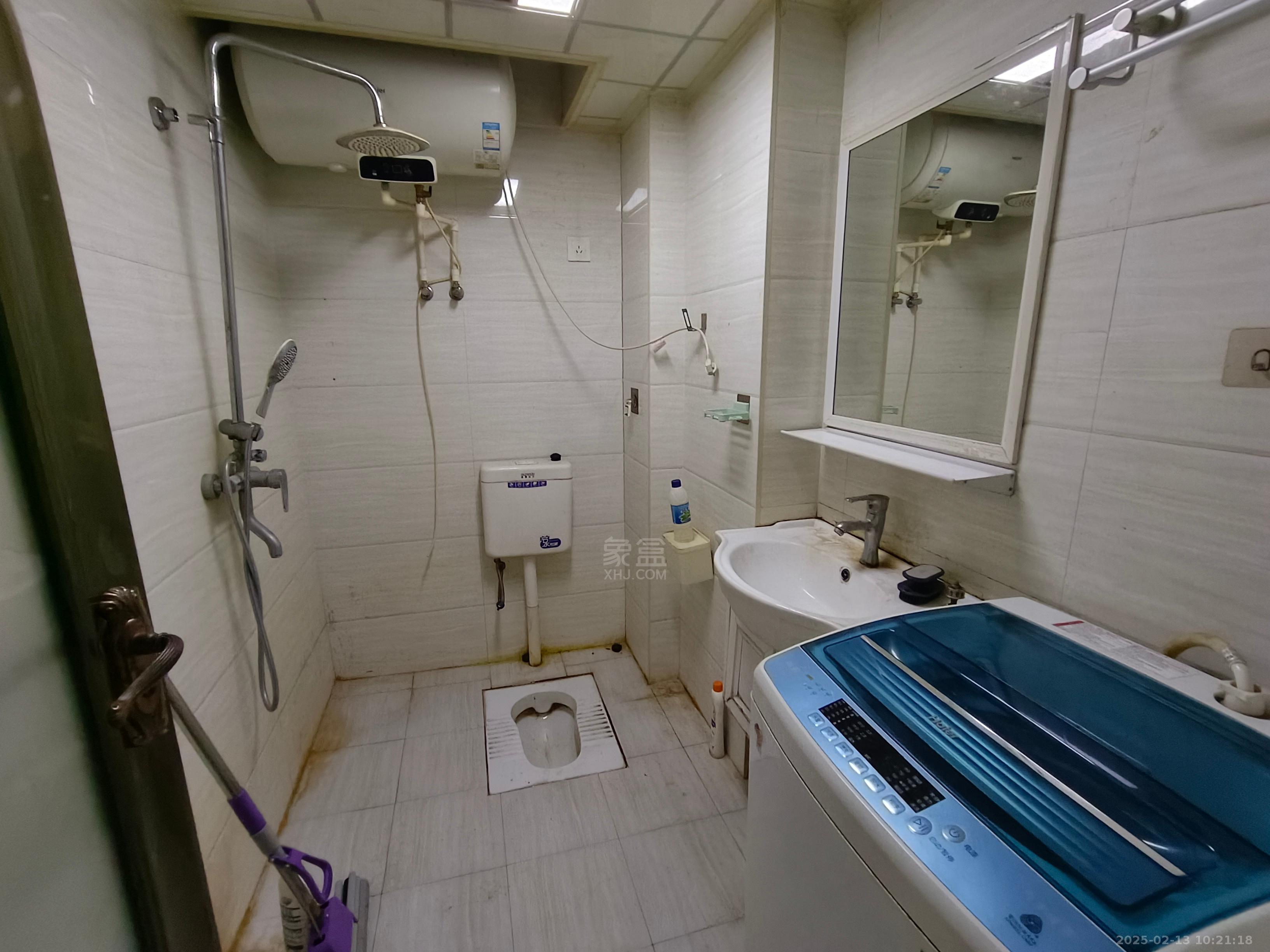 美的城三期 1室1厅1卫 1100.0元/月 美的城三期 1室1厅1卫 1100.0元/月室内图