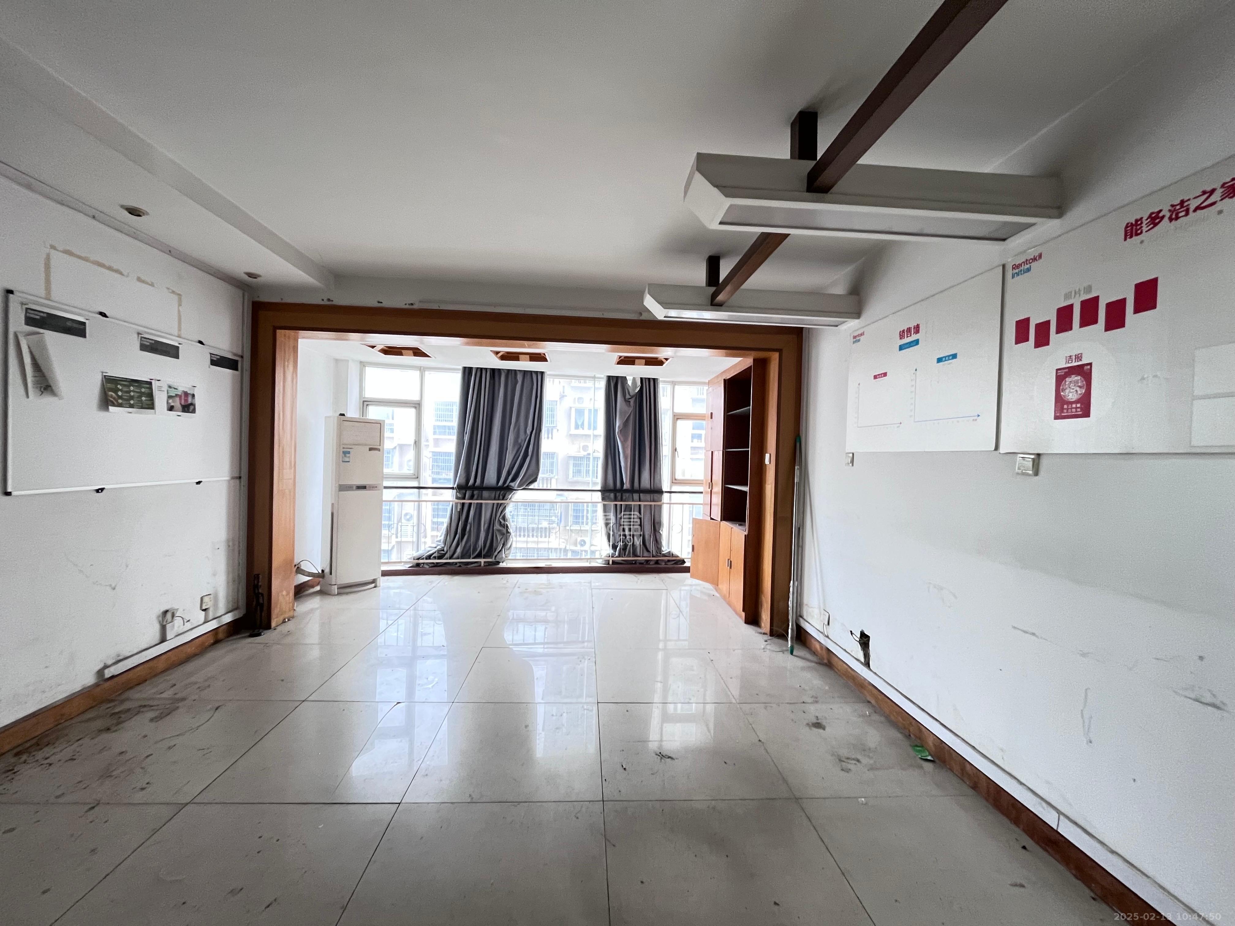 东方之珠 3室2厅1卫 2800.0元/月 东方之珠 3室2厅1卫 2800.0元/月室内图