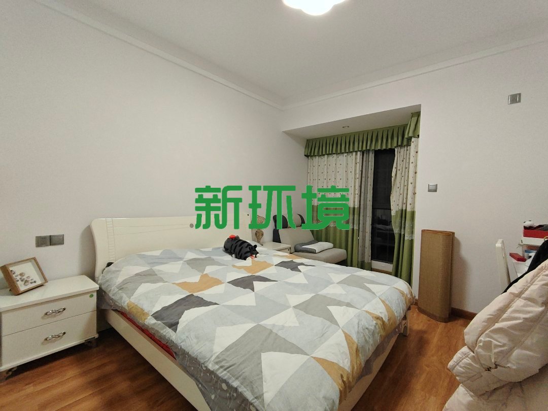 逸臣桃源 2室2厅1卫 50.0万 逸臣桃源 2室2厅1卫 50.0万客厅