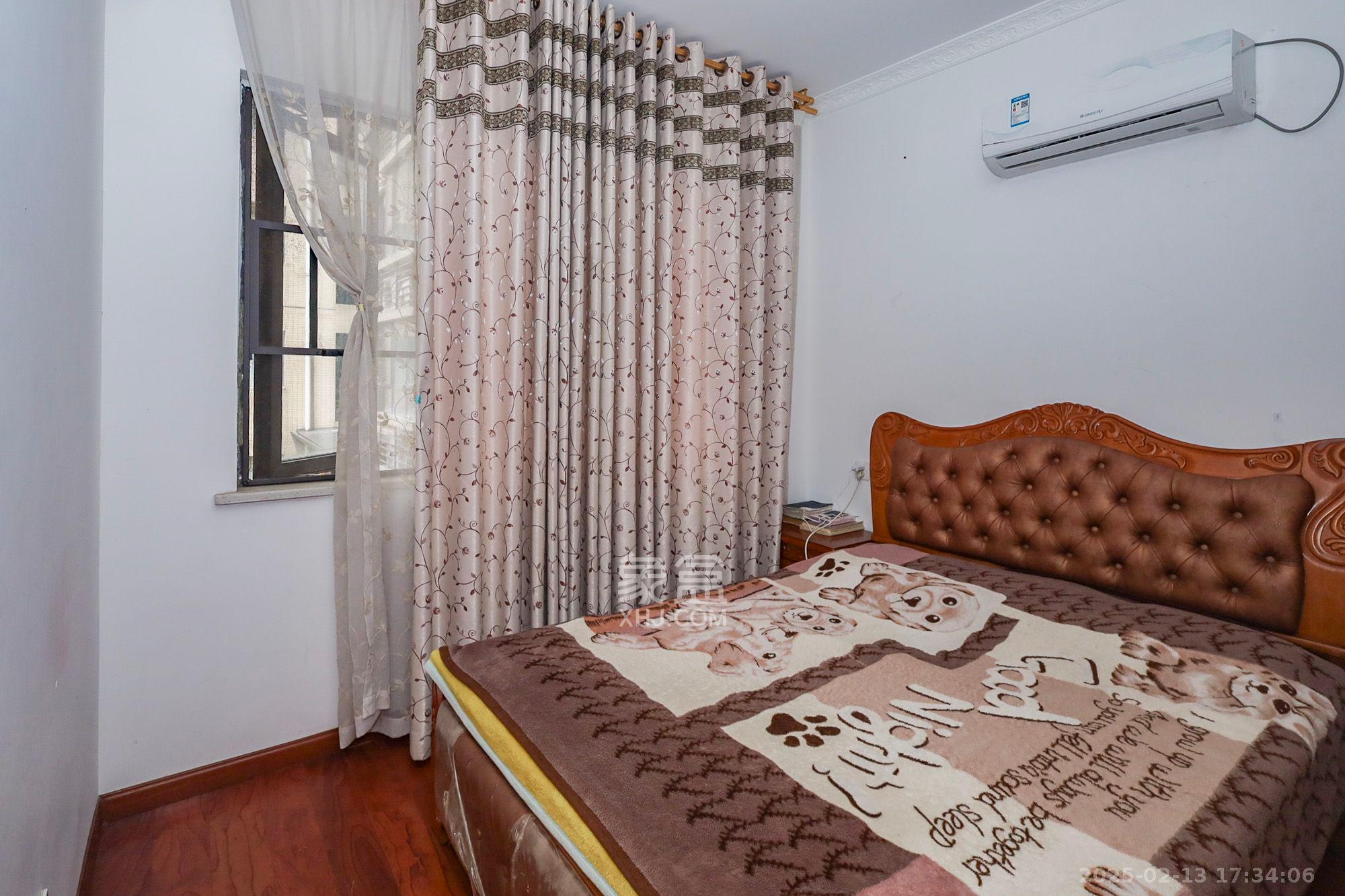 钰龙天下二期(钰龙佳园)  2室2厅1卫    2300.0元/月 钰龙天下二期(钰龙佳园)  2室2厅1卫    2300.0元/月室内图