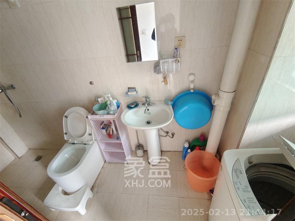 阳光100二期  1室1厅1卫   1600.00元/月室内图