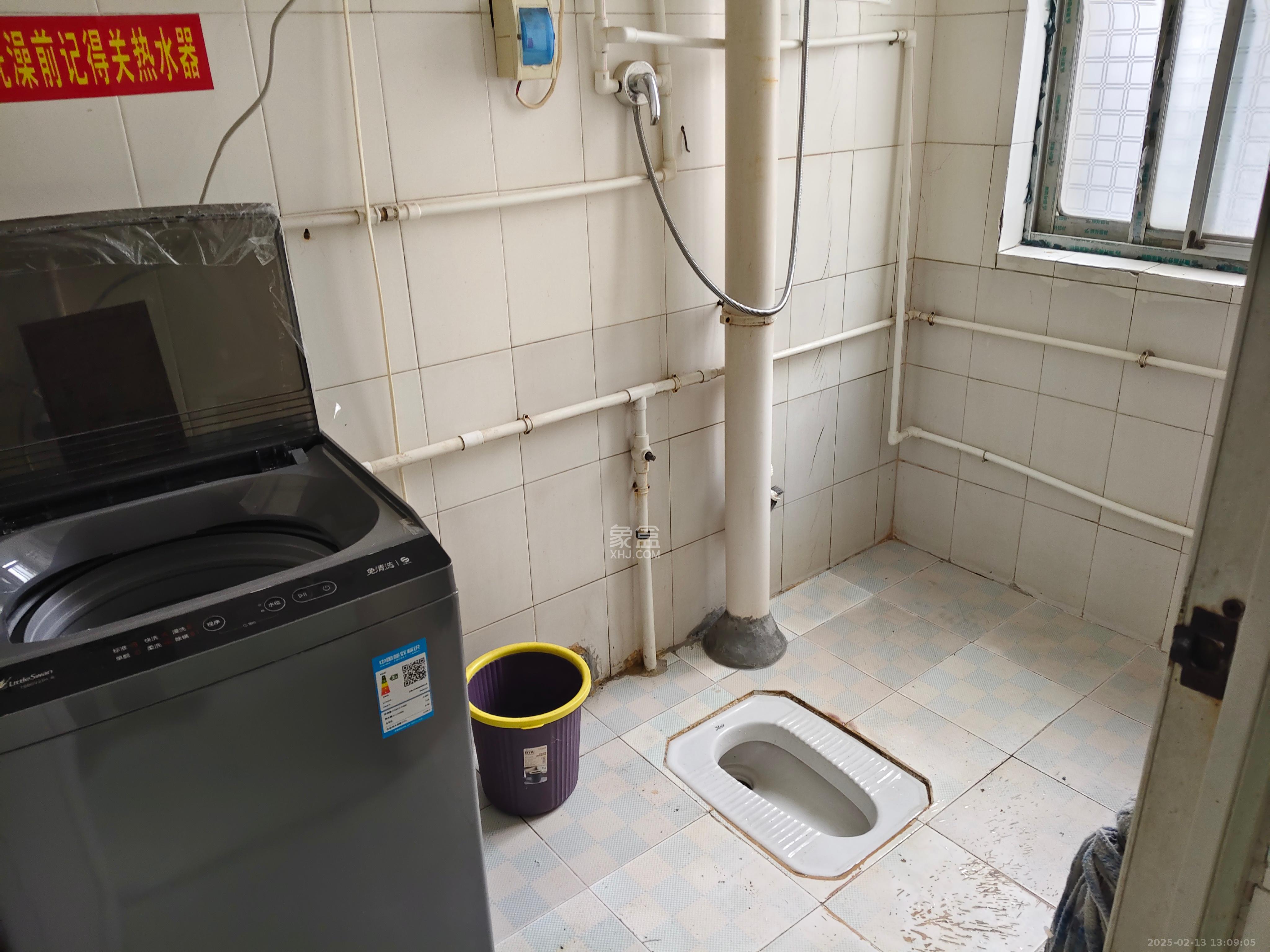 新合四村  3室1厅0卫    2100.0元/月 新合四村  3室1厅0卫    2100.0元/月室内图