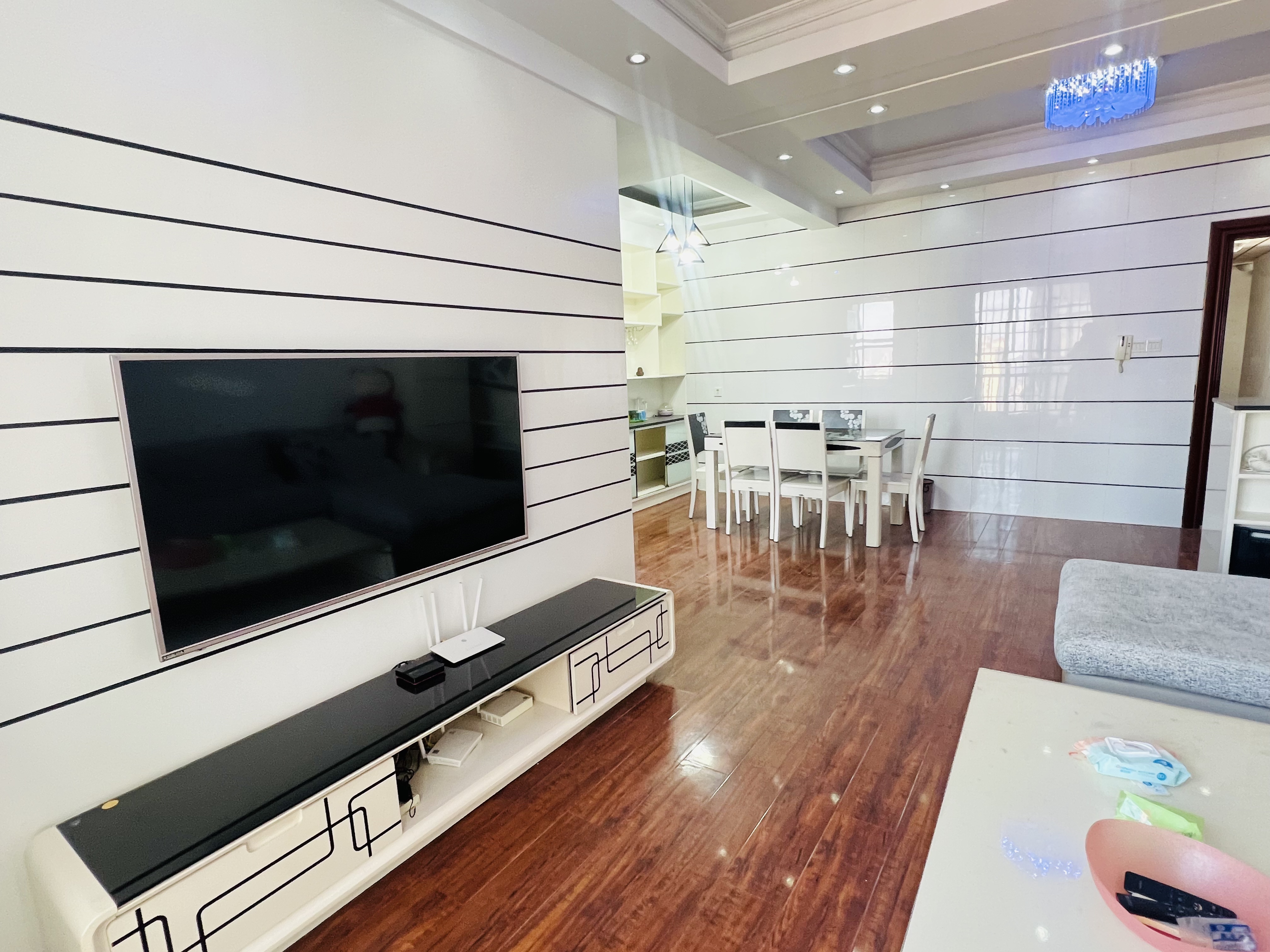 鸿泰国际 2室2厅1卫 49.8万 鸿泰国际 2室2厅1卫 49.8万室内图