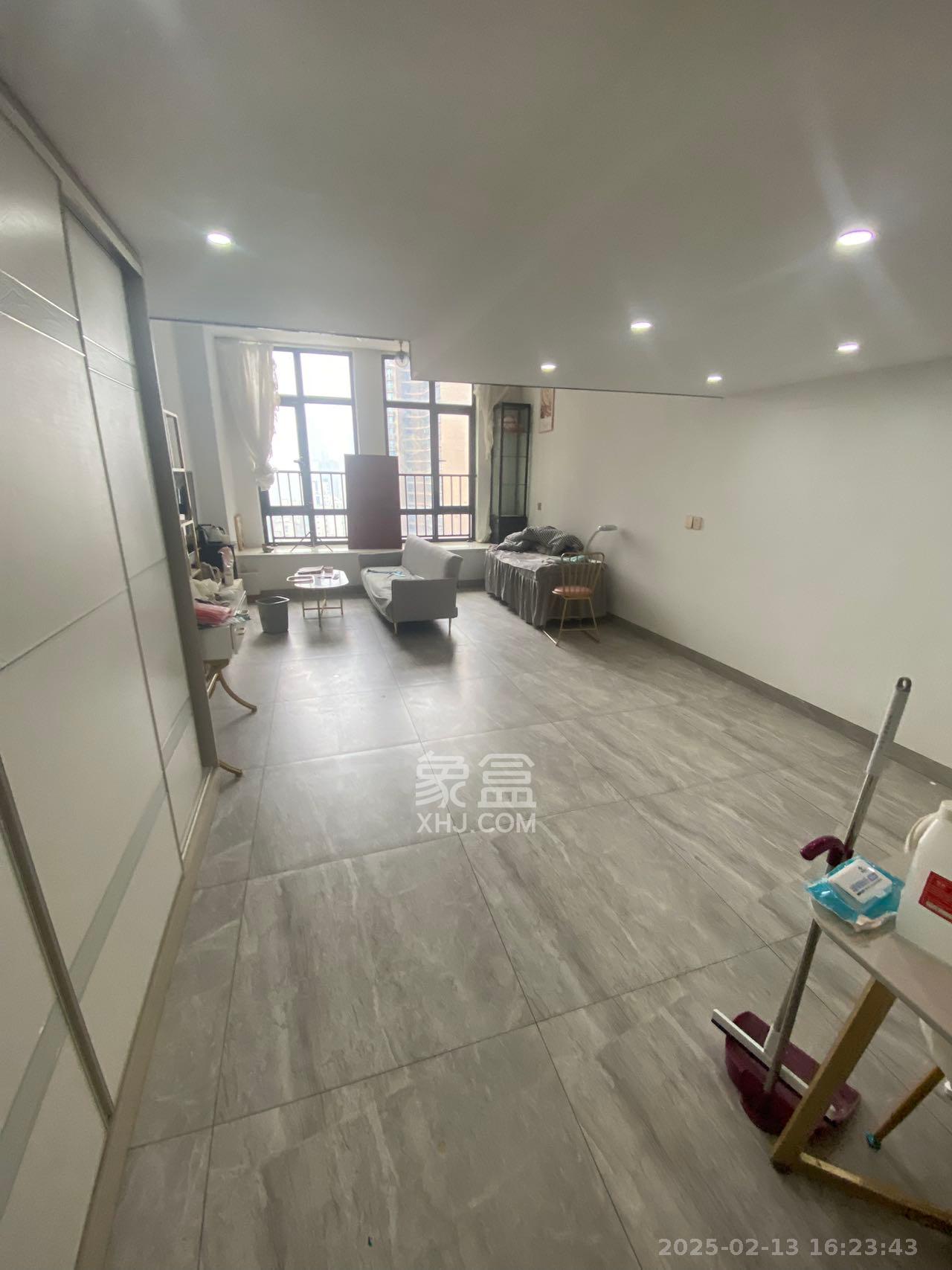 荣悦台  1室1厅1卫   2000.00元/月室内图