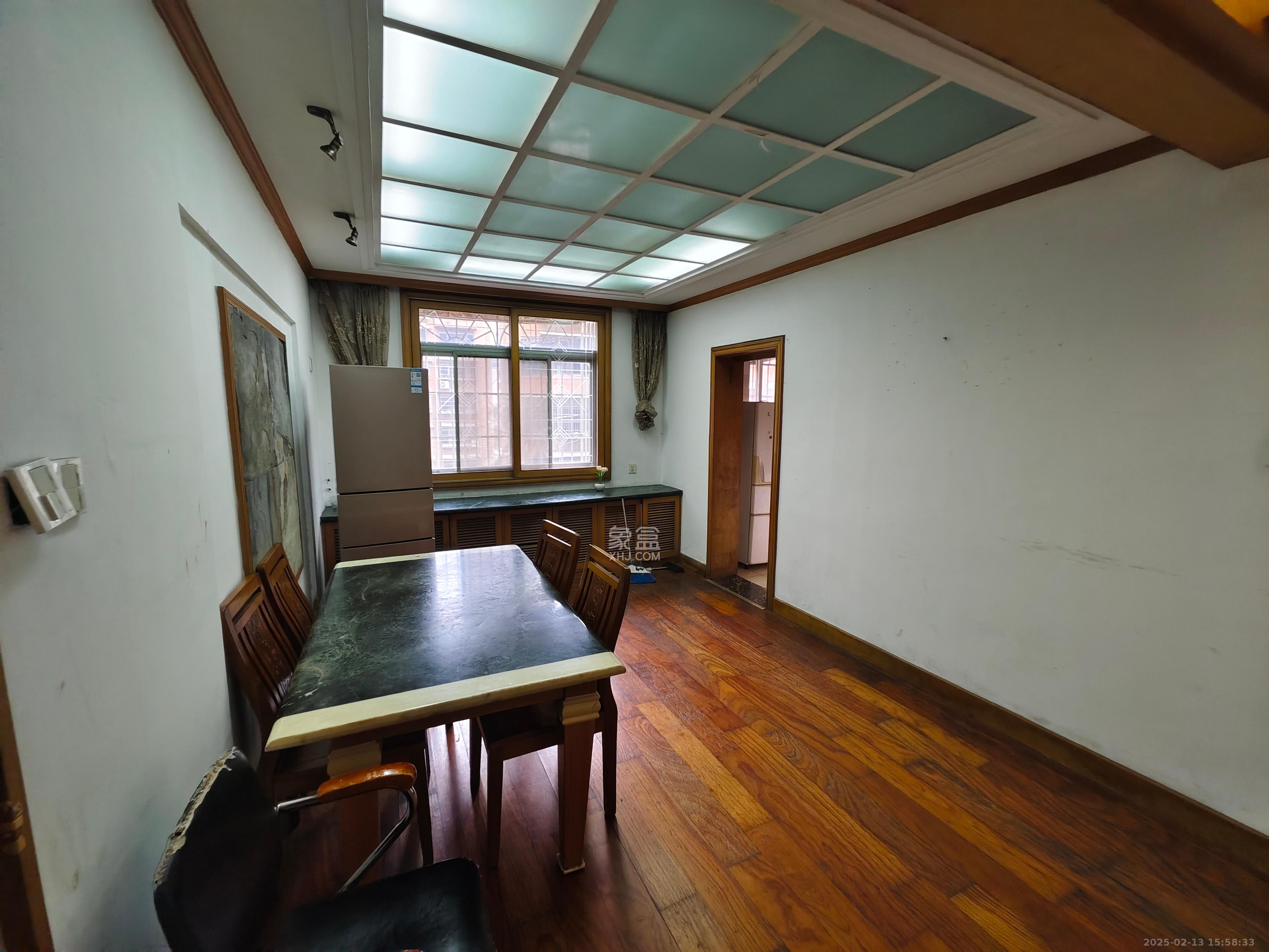 恒达时代花园  4室2厅2卫    2300.0元/月 恒达时代花园  4室2厅2卫    2300.0元/月室内图