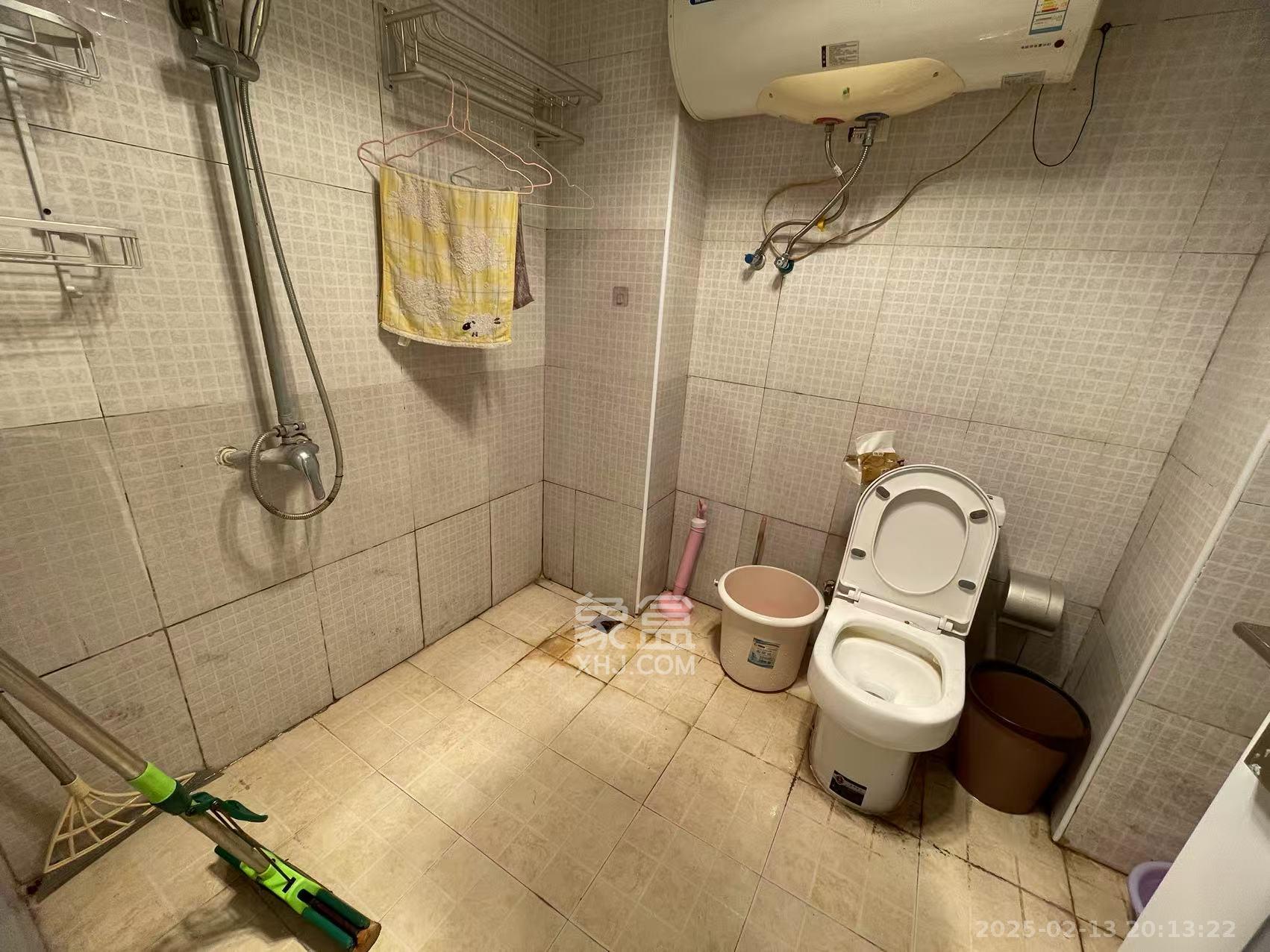 融橙上品 1室1厅1卫 1300.0元/月 融橙上品 1室1厅1卫 1300.0元/月室内图