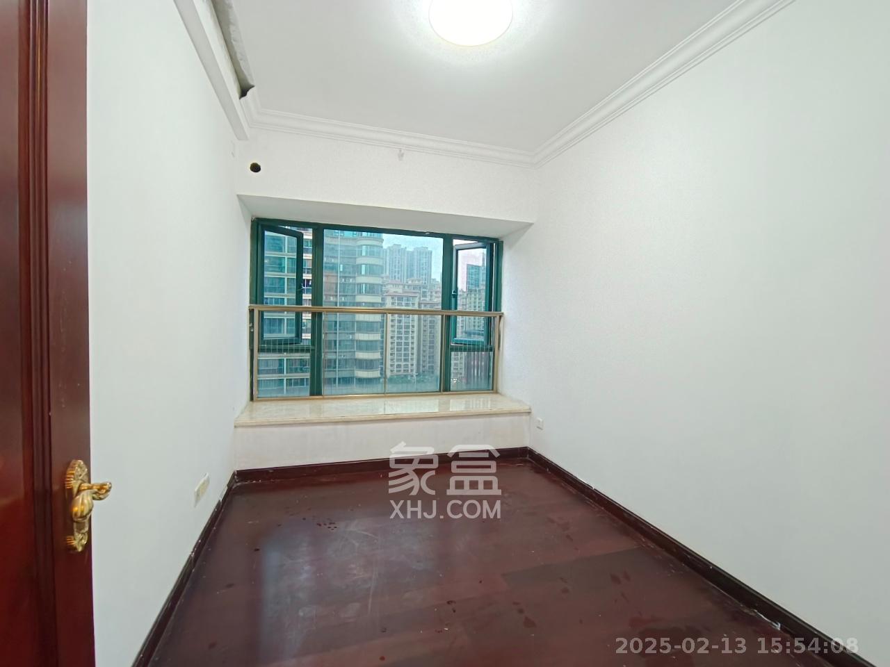 恒大城 1室2厅2卫 2200.0元/月 恒大城 1室2厅2卫 2200.0元/月室内图