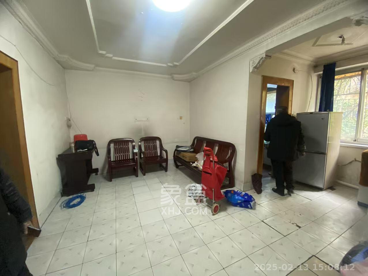 汽制宿舍 2室1厅1卫 1500.0元/月 汽制宿舍 2室1厅1卫 1500.0元/月室内图