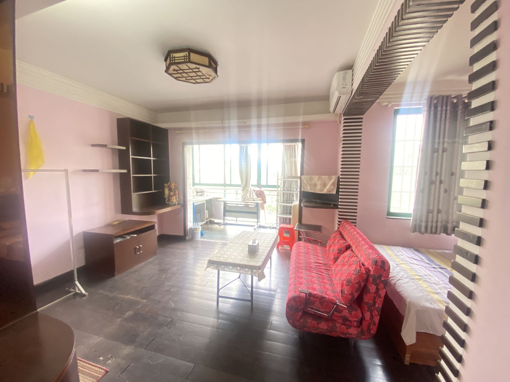 金外滩  1室1厅1卫    67.0万 金外滩  1室1厅1卫    67.0万室内图