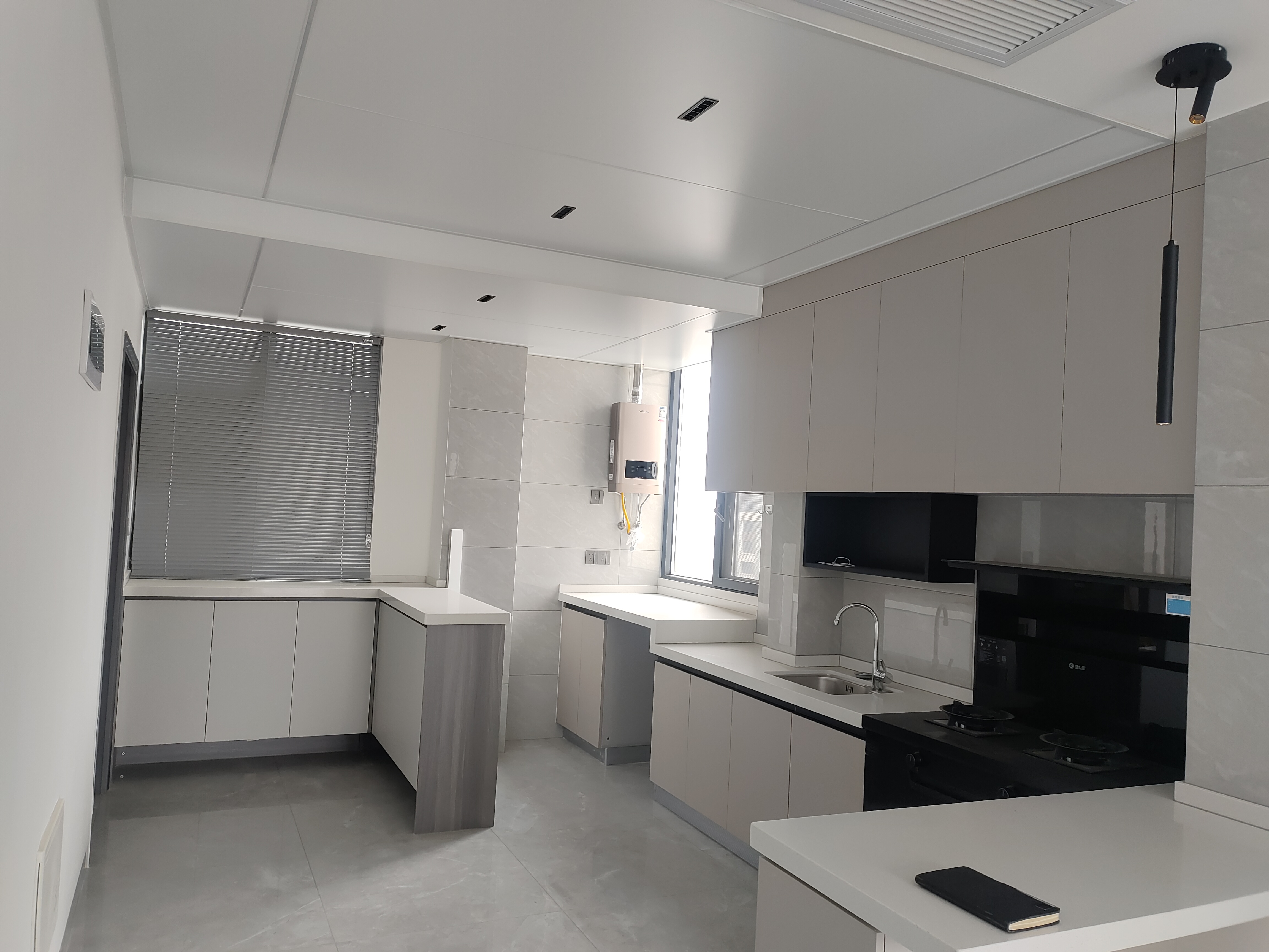 芷兰公馆西区 2室2厅1卫 60.0万 芷兰公馆西区 2室2厅1卫 60.0万客厅