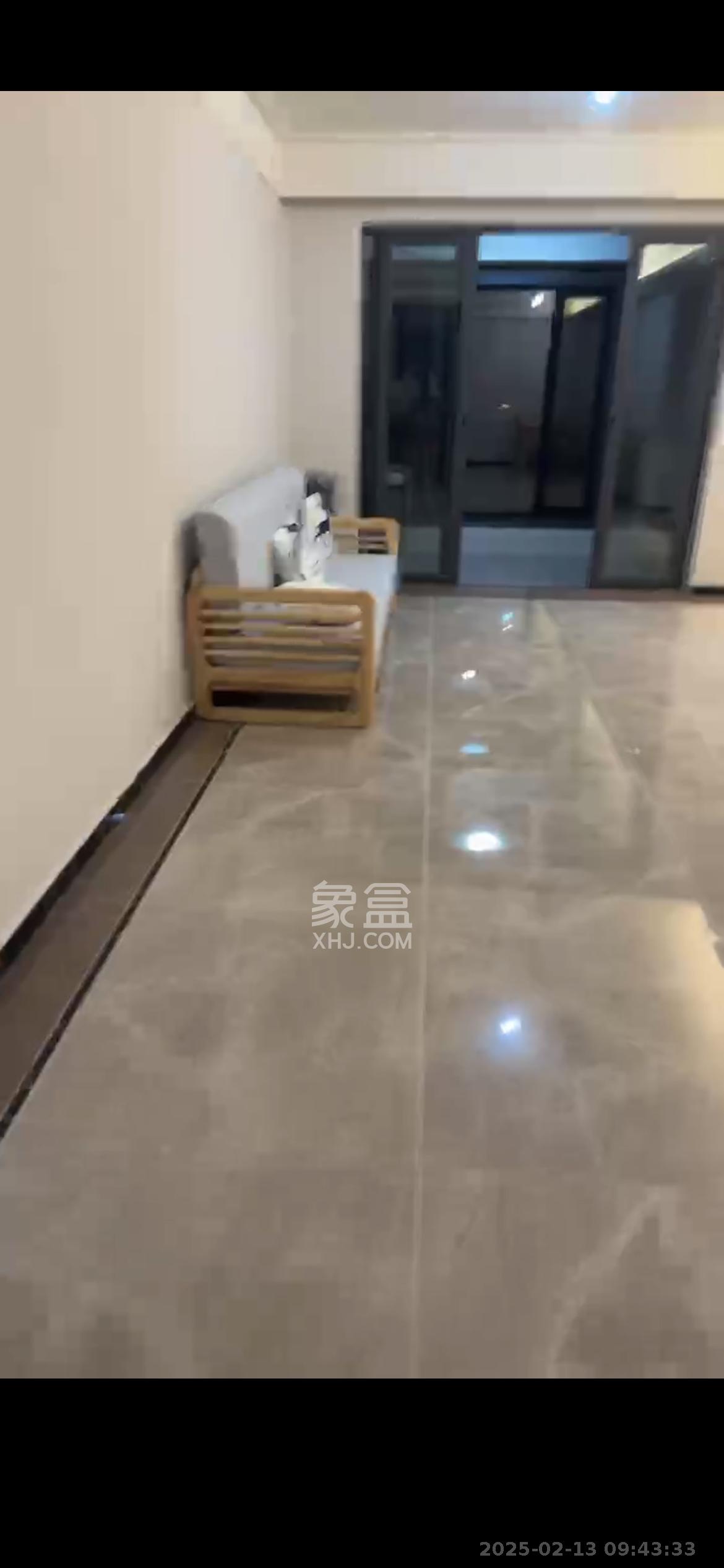 保利恒伟时光印象  4室2厅2卫    2750.0元/月室内图1