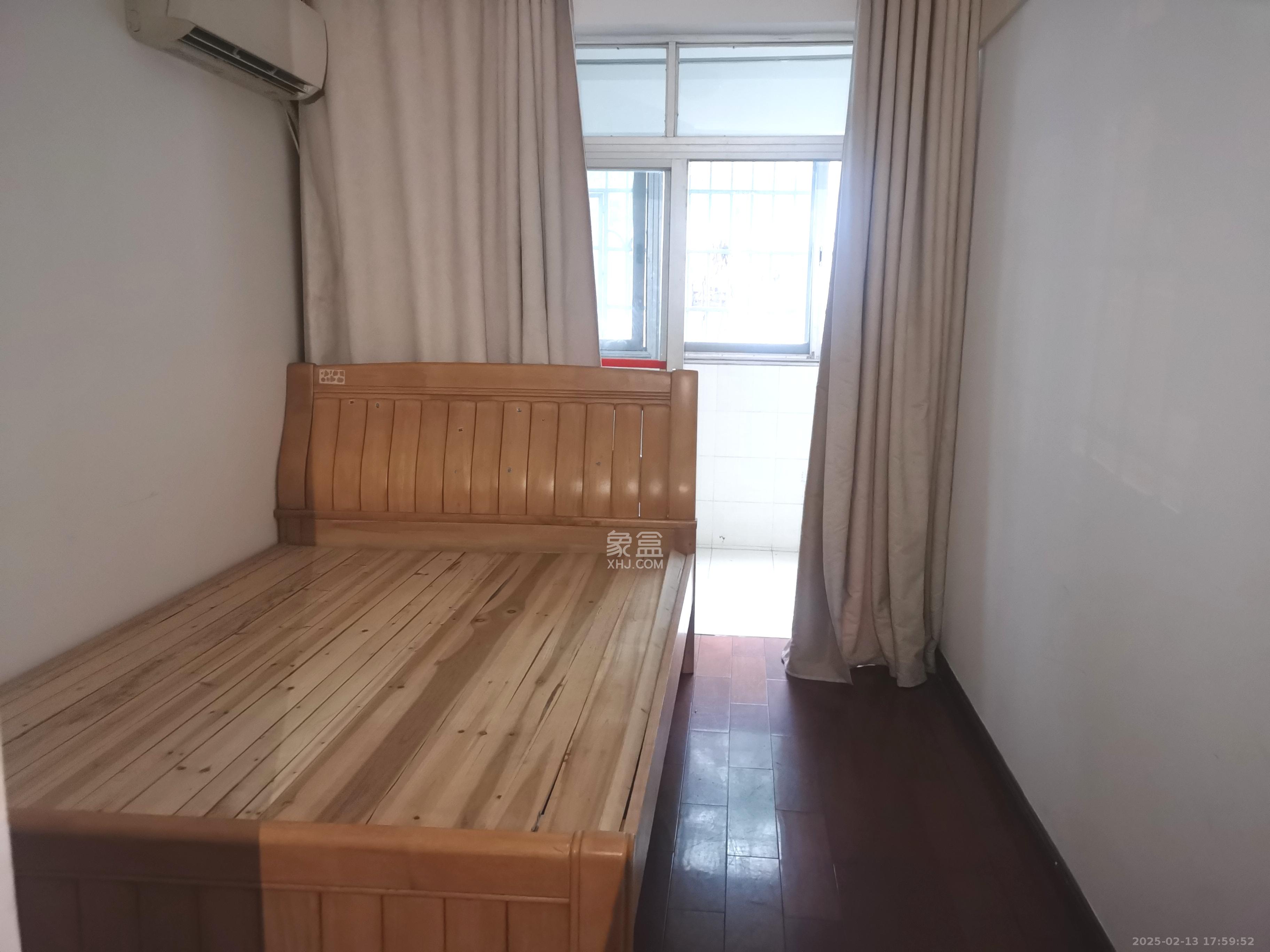 湘卫花苑  3室2厅1卫   2300.00元/月室内图