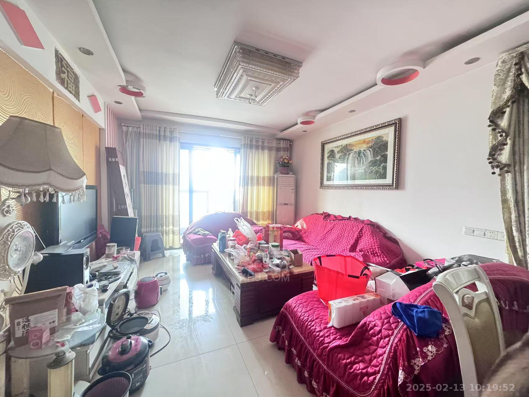 时尚新天地(平和堂) 3室2厅2卫 2500.0元/月 时尚新天地(平和堂) 3室2厅2卫 2500.0元/月室内图