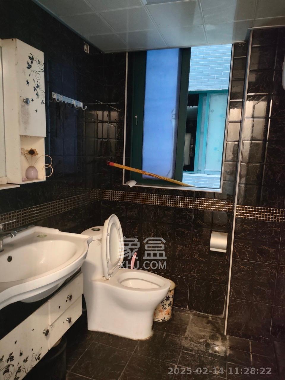 华天LOHO小镇  1室1厅1卫   1100.00元/月室内图