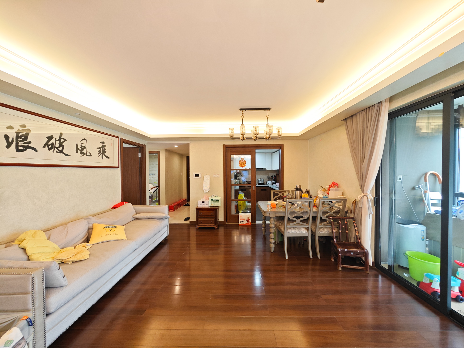 万科魅力之城 4室2厅2卫 132.0万 万科魅力之城 4室2厅2卫 132.0万客厅