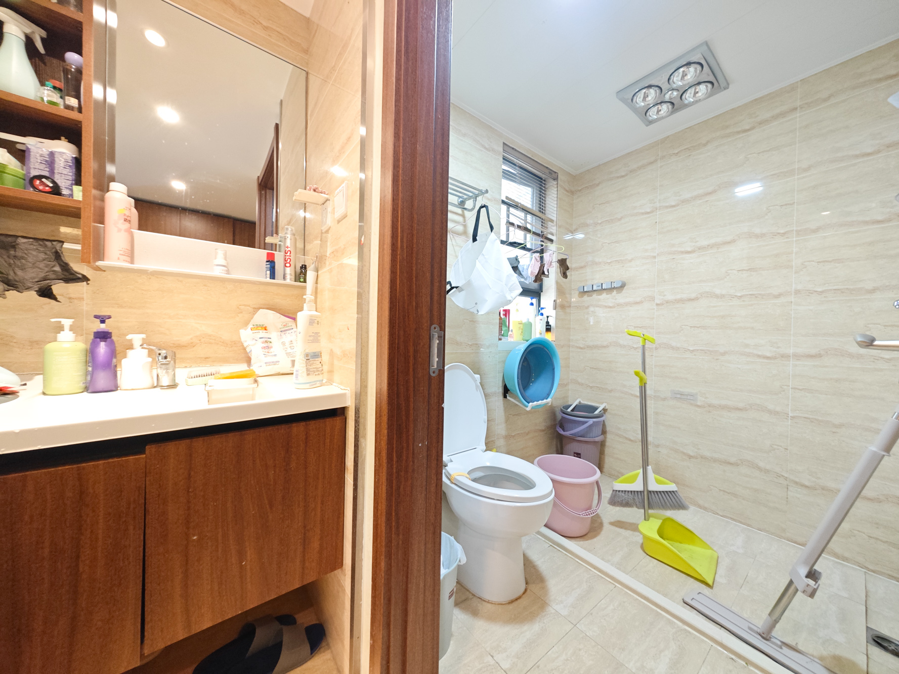 万科魅力之城 4室2厅2卫 132.0万 万科魅力之城 4室2厅2卫 132.0万卫生间