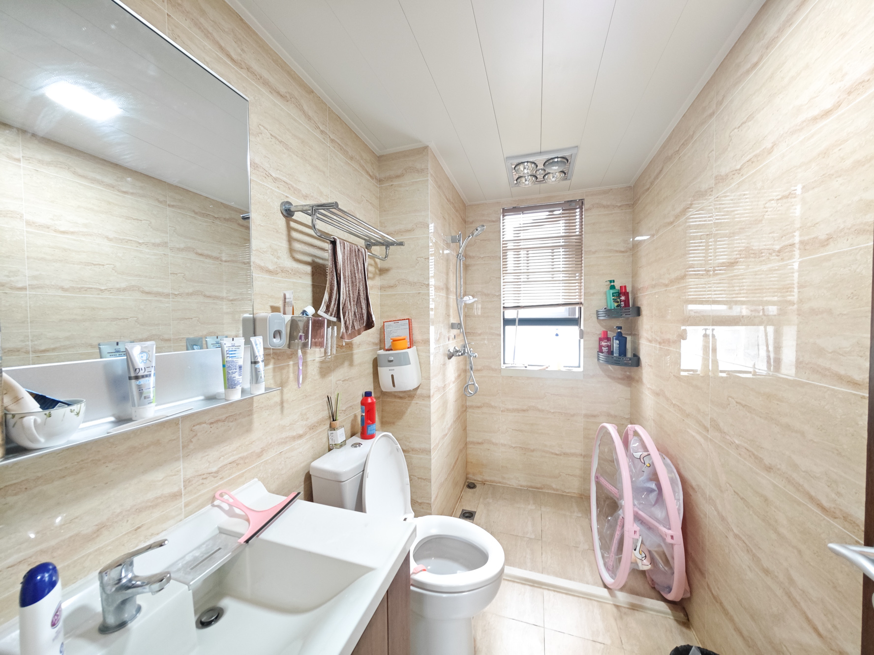 万科魅力之城 4室2厅2卫 132.0万 万科魅力之城 4室2厅2卫 132.0万卫生间