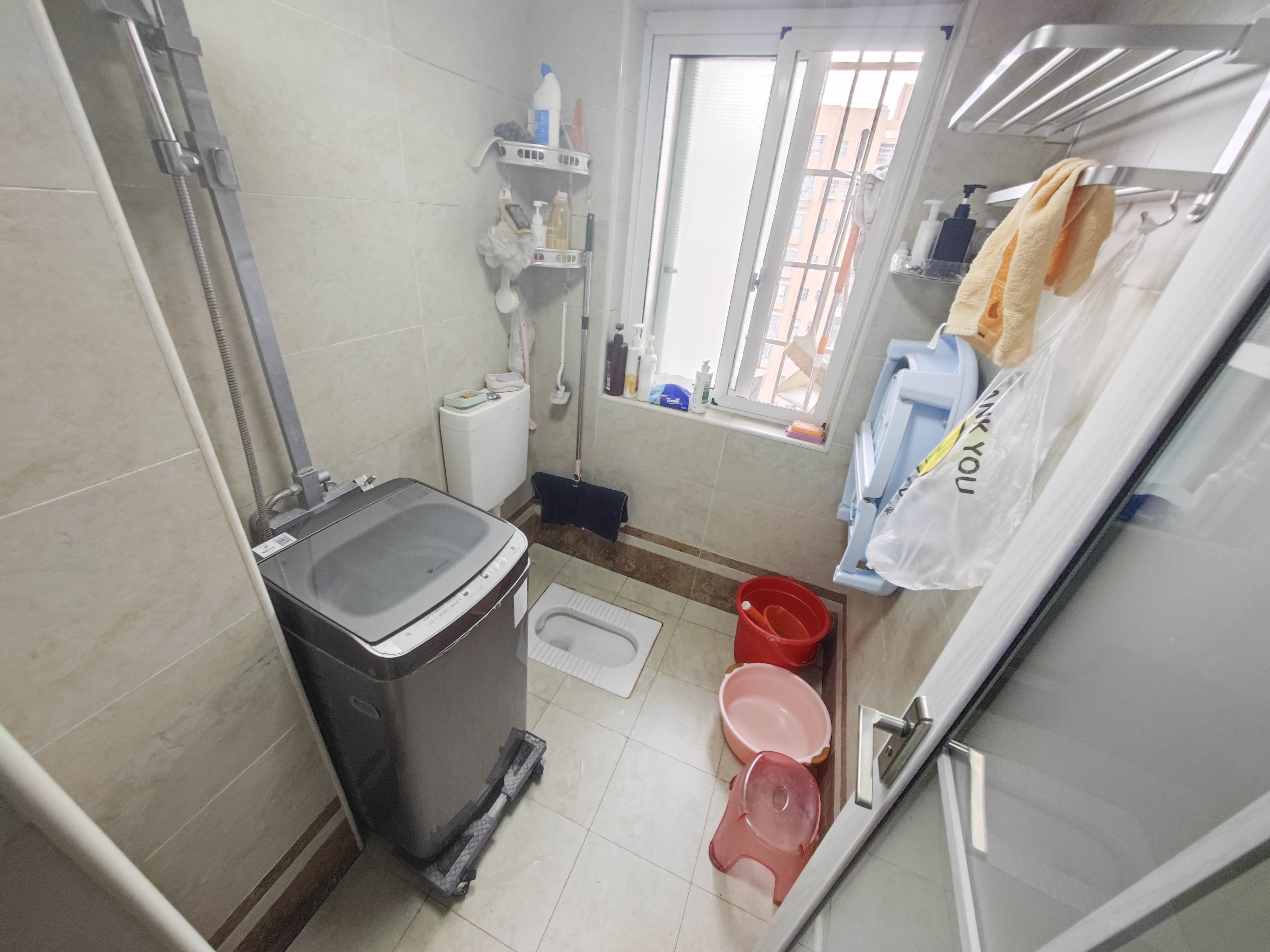 湘府十城(汇财御景湾新寓,汇财国际)  3室2厅1卫    80.0万 湘府十城(汇财御景湾新寓,汇财国际)  3室2厅1卫    80.0万卫生间