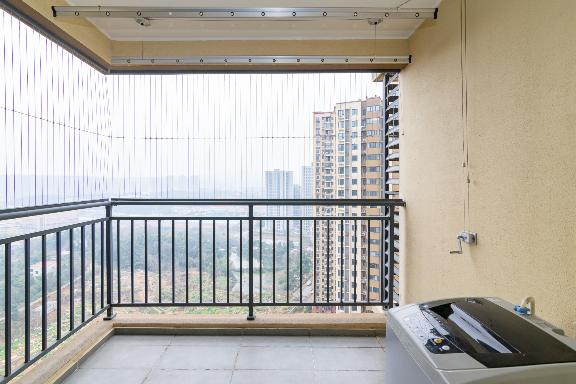 美的翰城 3室2厅1卫 57.9万 美的翰城 3室2厅1卫 57.9万阳台