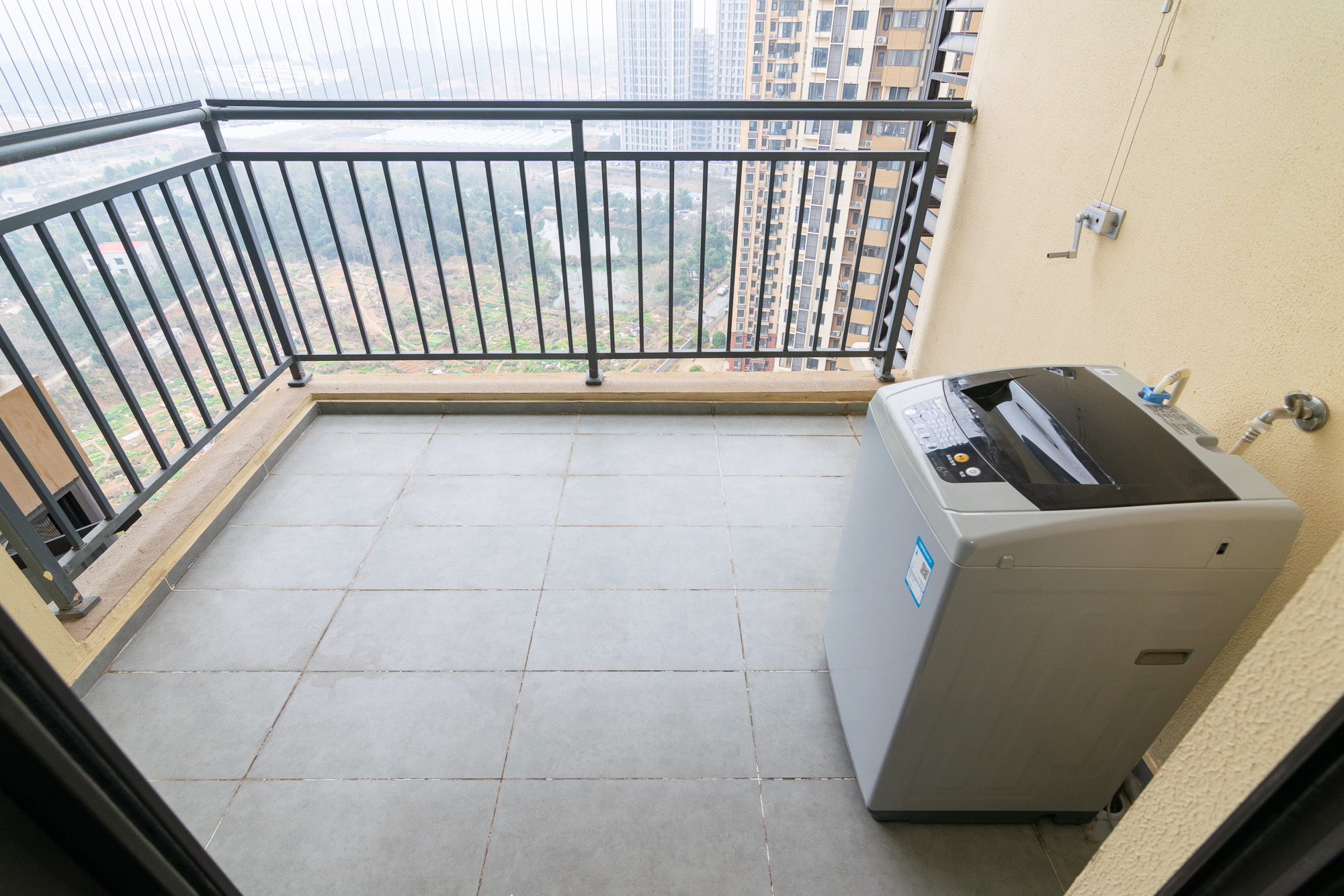 美的翰城 3室2厅1卫 57.9万 美的翰城 3室2厅1卫 57.9万阳台