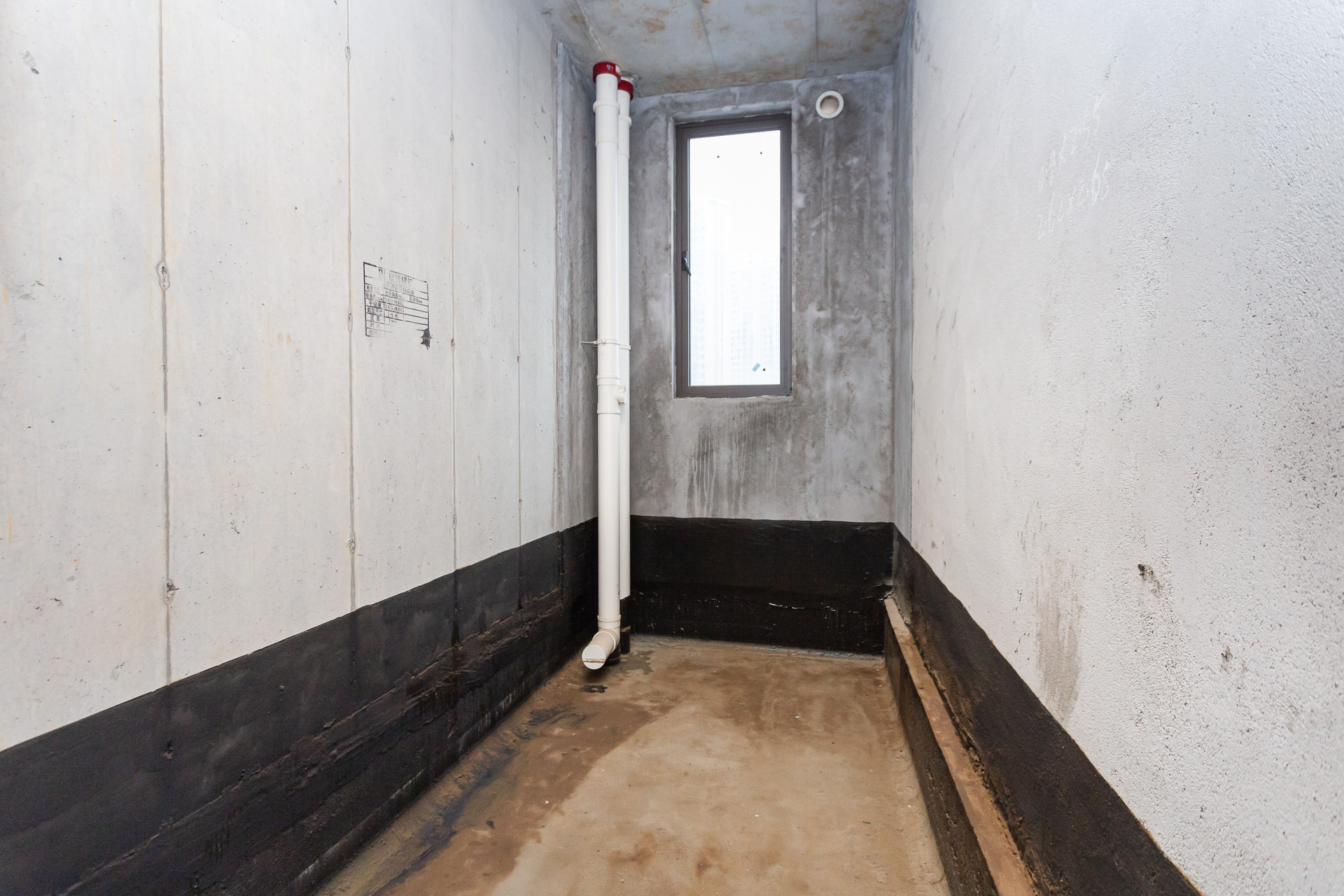 润和湘江天地E区 4室2厅2卫 235.0万 润和湘江天地E区 4室2厅2卫 235.0万卫生间