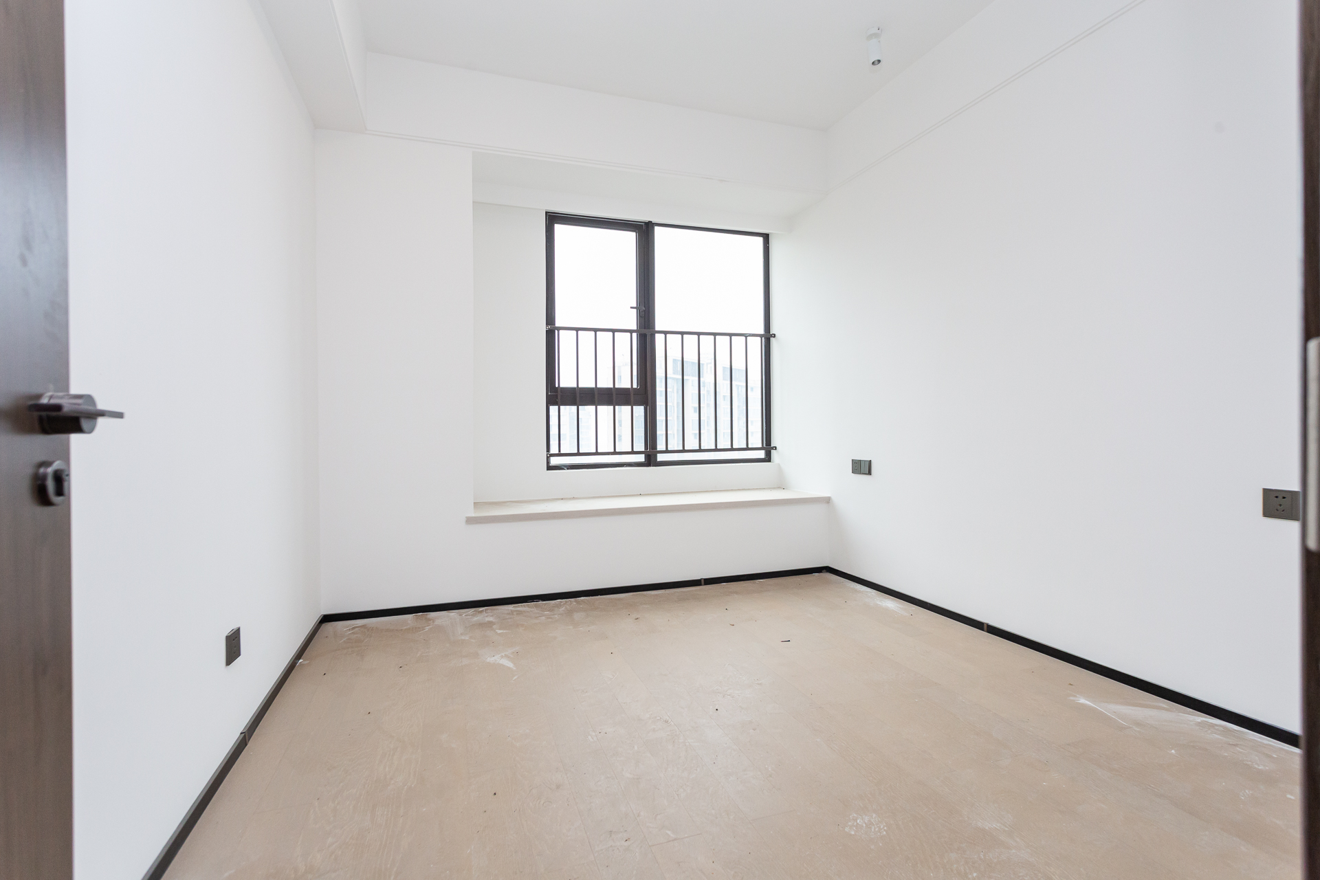 万科滨河道 4室2厅3卫 175.0万 万科滨河道 4室2厅3卫 175.0万卧室