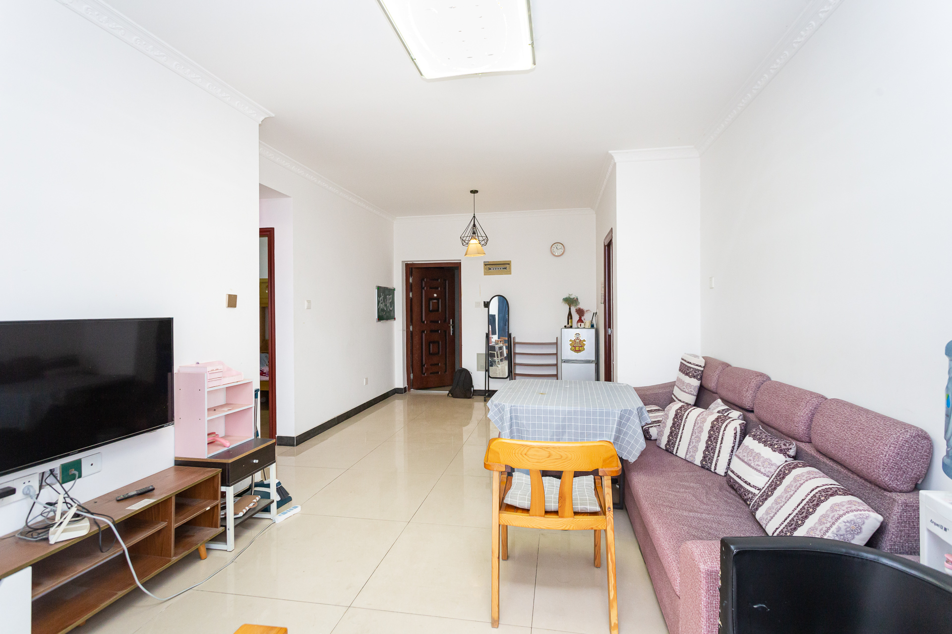 润和之悦(金泽园) 2室2厅1卫 57.0万 润和之悦(金泽园) 2室2厅1卫 57.0万客厅