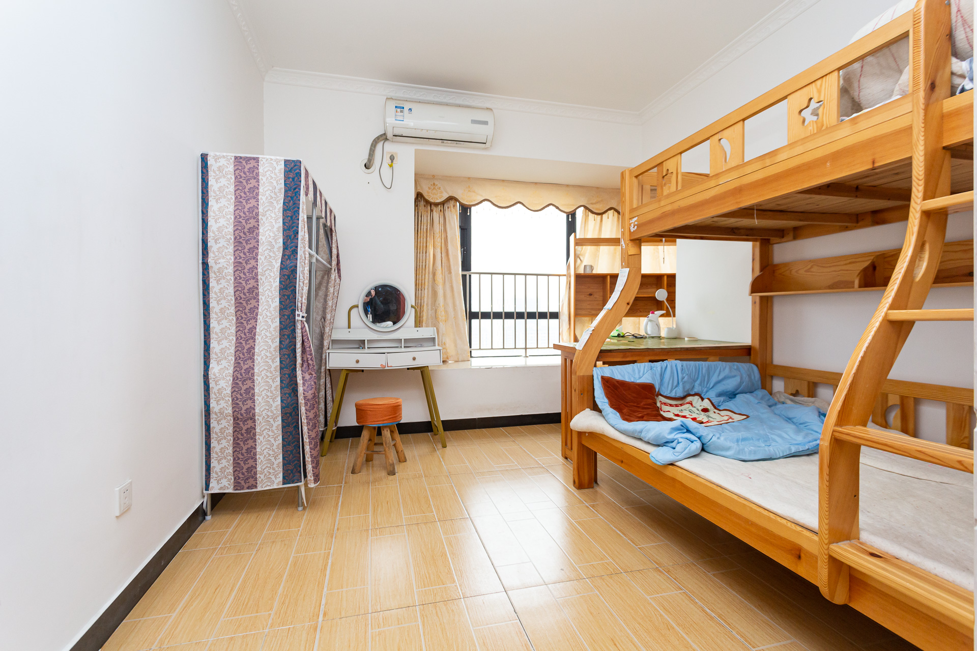 润和之悦(金泽园) 2室2厅1卫 57.0万 润和之悦(金泽园) 2室2厅1卫 57.0万卧室