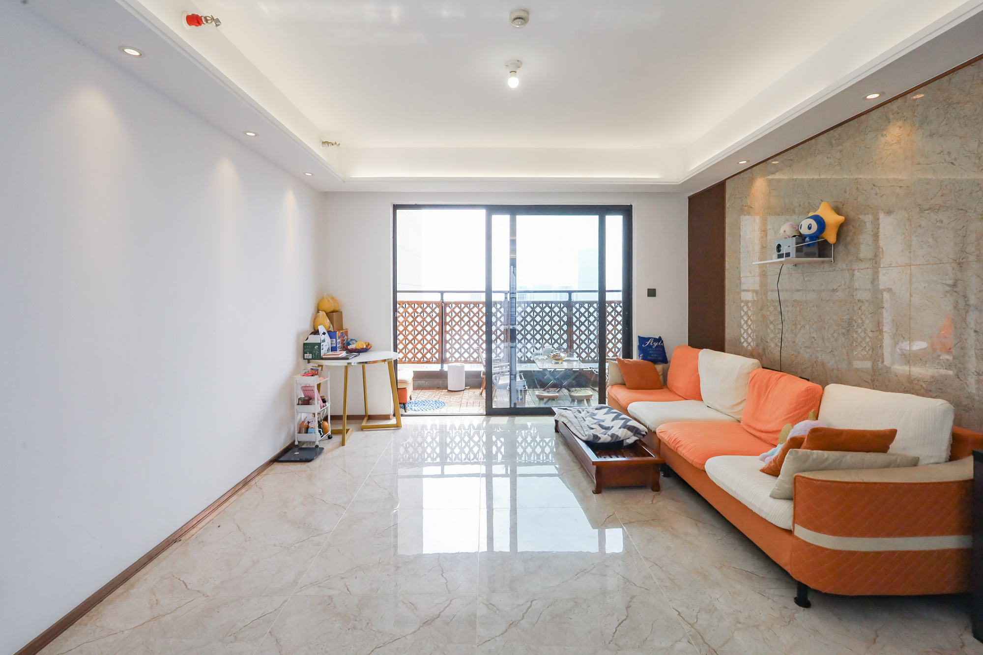 万科里金域滨江  4室2厅2卫    262.0万 万科里金域滨江  4室2厅2卫    262.0万