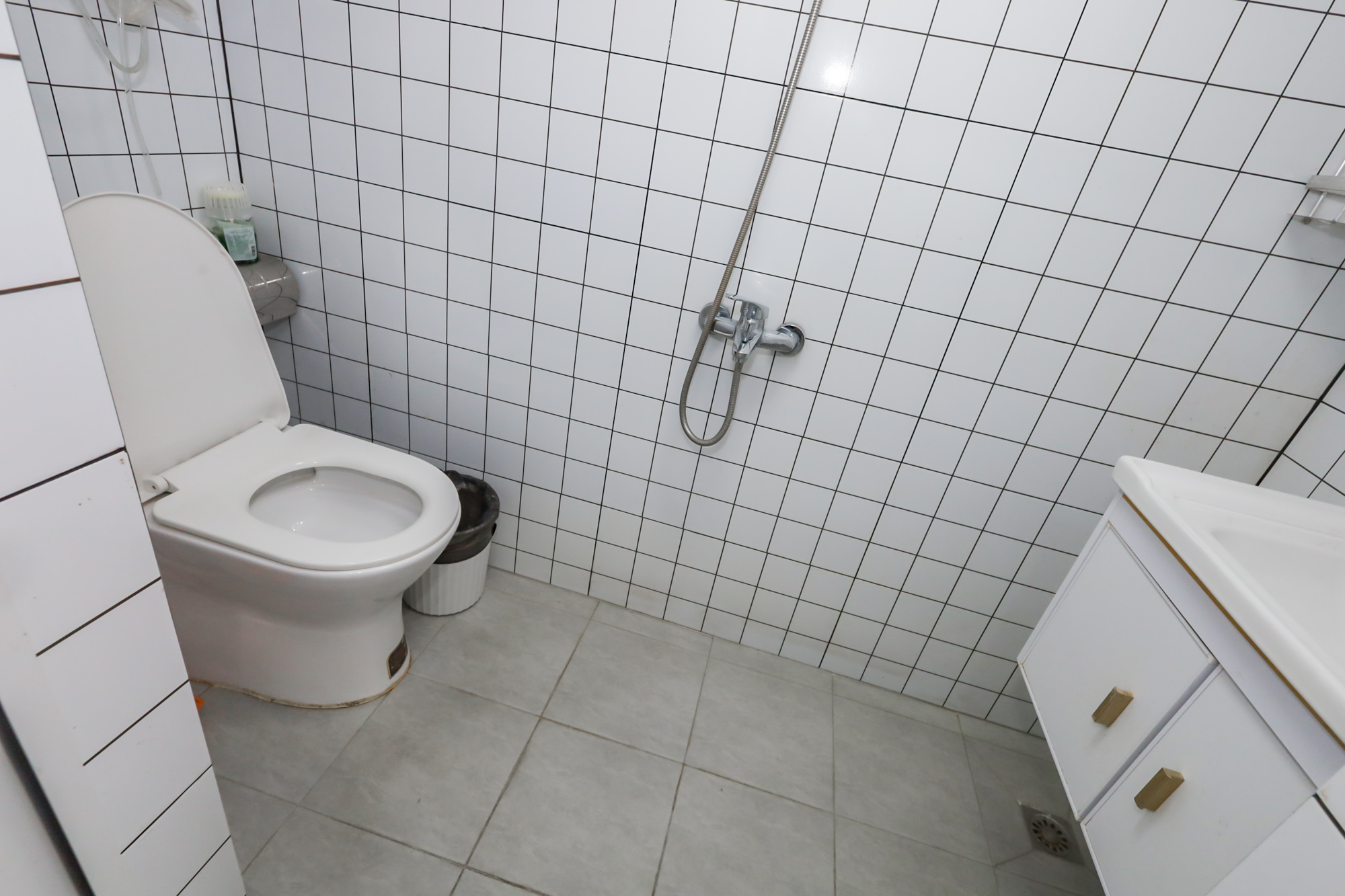 保利天禧EF区  1室1厅1卫    28.0万 保利天禧EF区  1室1厅1卫    28.0万卫生间