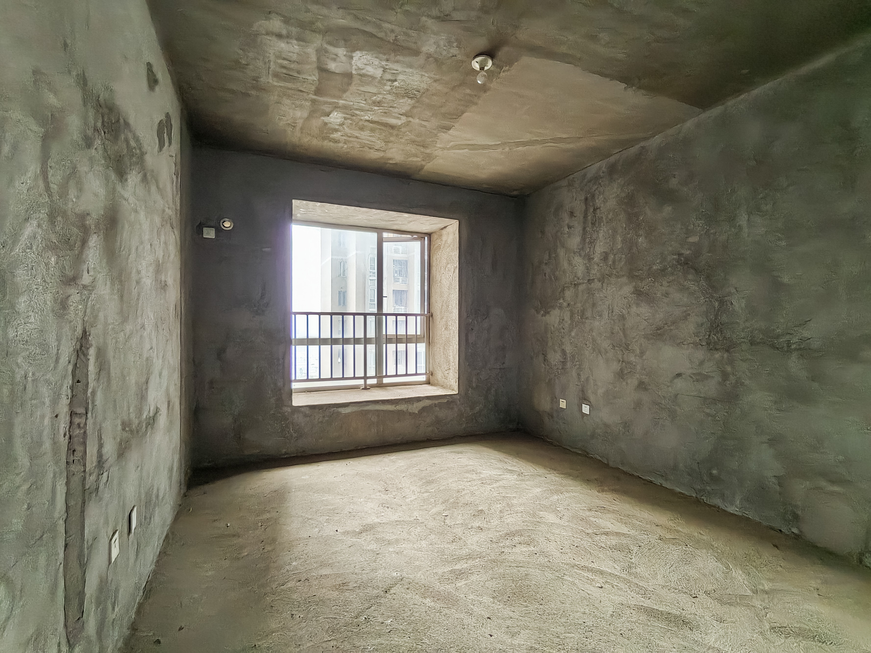 恒广国际景园一二区 3室2厅2卫 108.68万 恒广国际景园一二区 3室2厅2卫 108.68万卧室