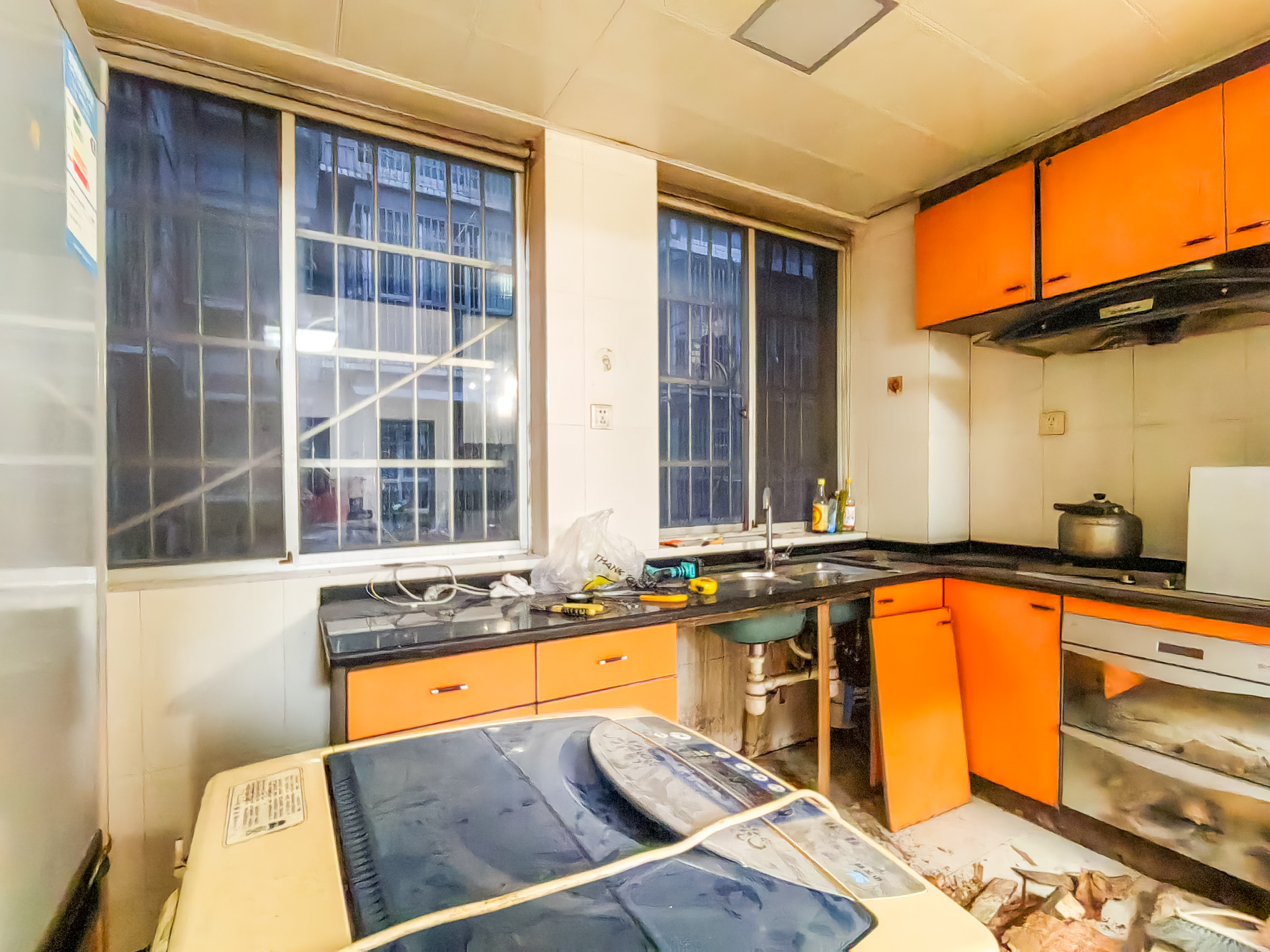 湘绣城 2室2厅1卫 35.0万 湘绣城 2室2厅1卫 35.0万厨房