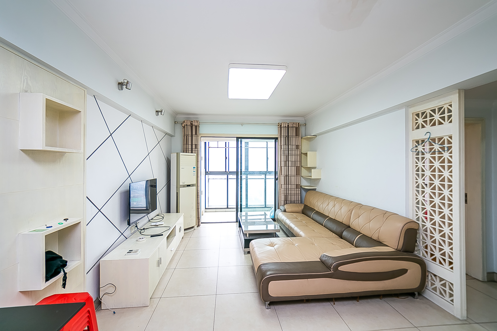 兴威帕克水岸 2室2厅1卫 52.0万 兴威帕克水岸 2室2厅1卫 52.0万客厅