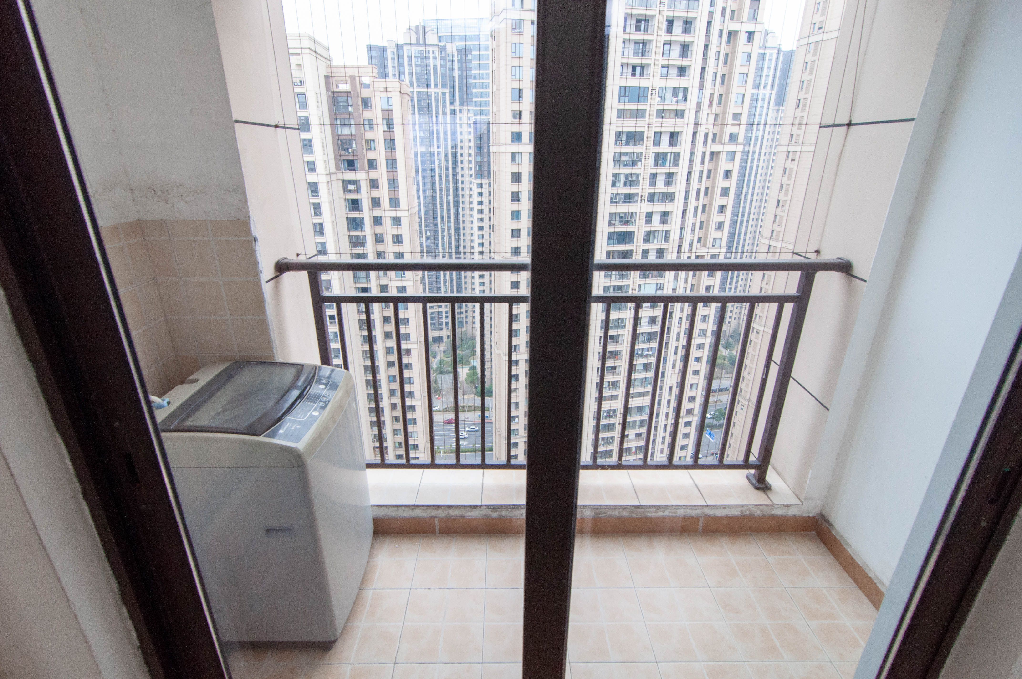 卓越浅水湾  4室2厅2卫    180.0万其他