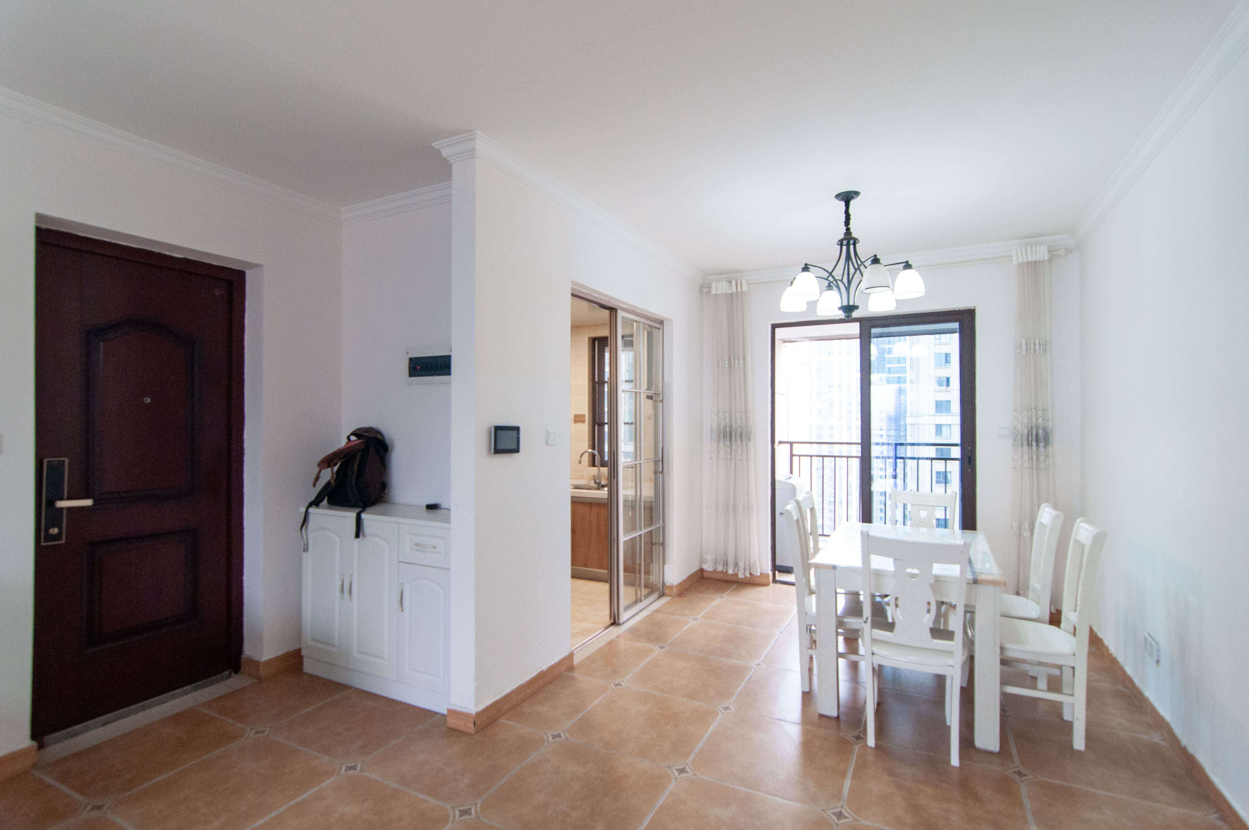 卓越浅水湾  4室2厅2卫    180.0万其他