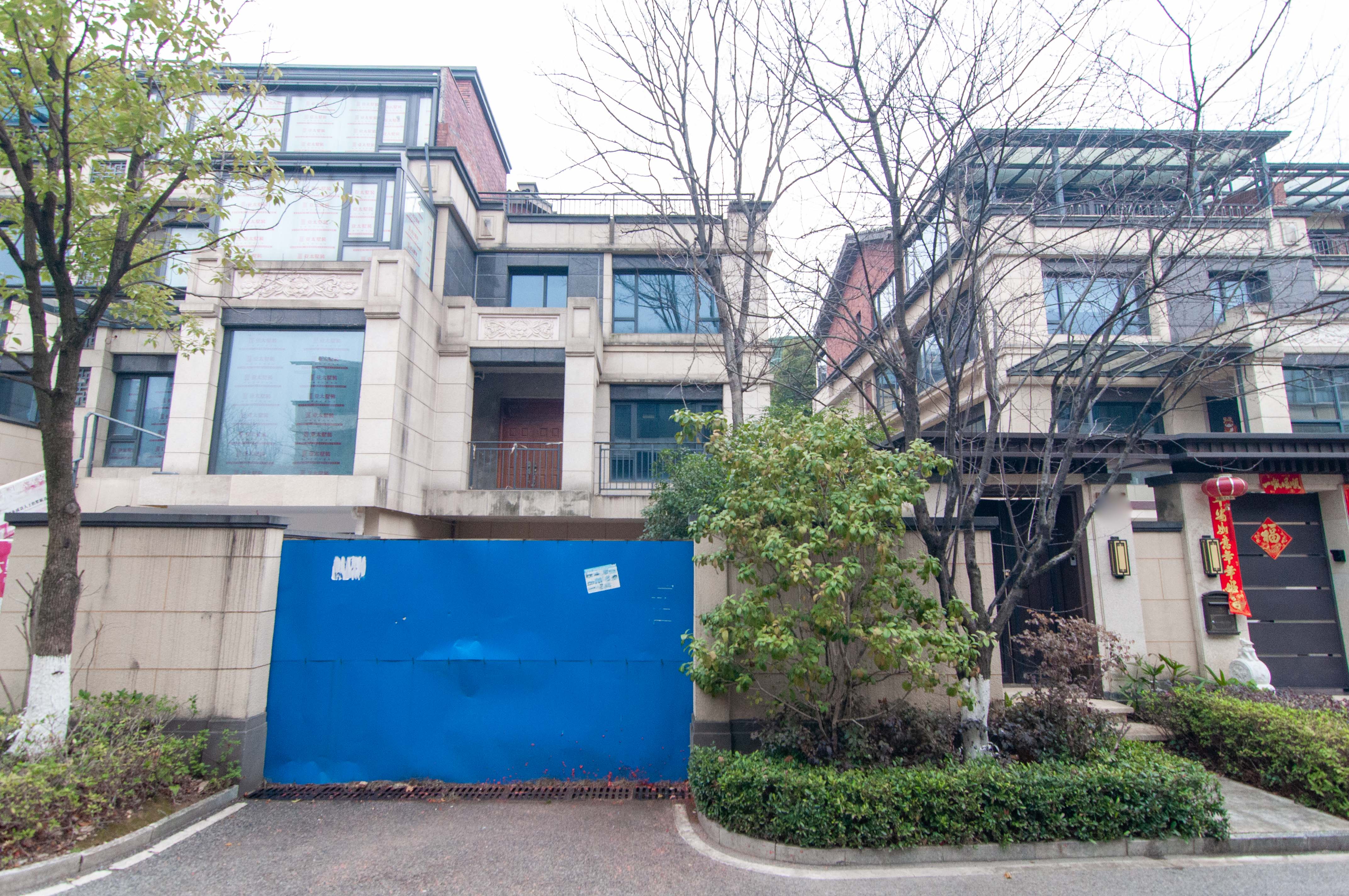 长房梅溪香山  5室2厅5卫   1488.00万客厅