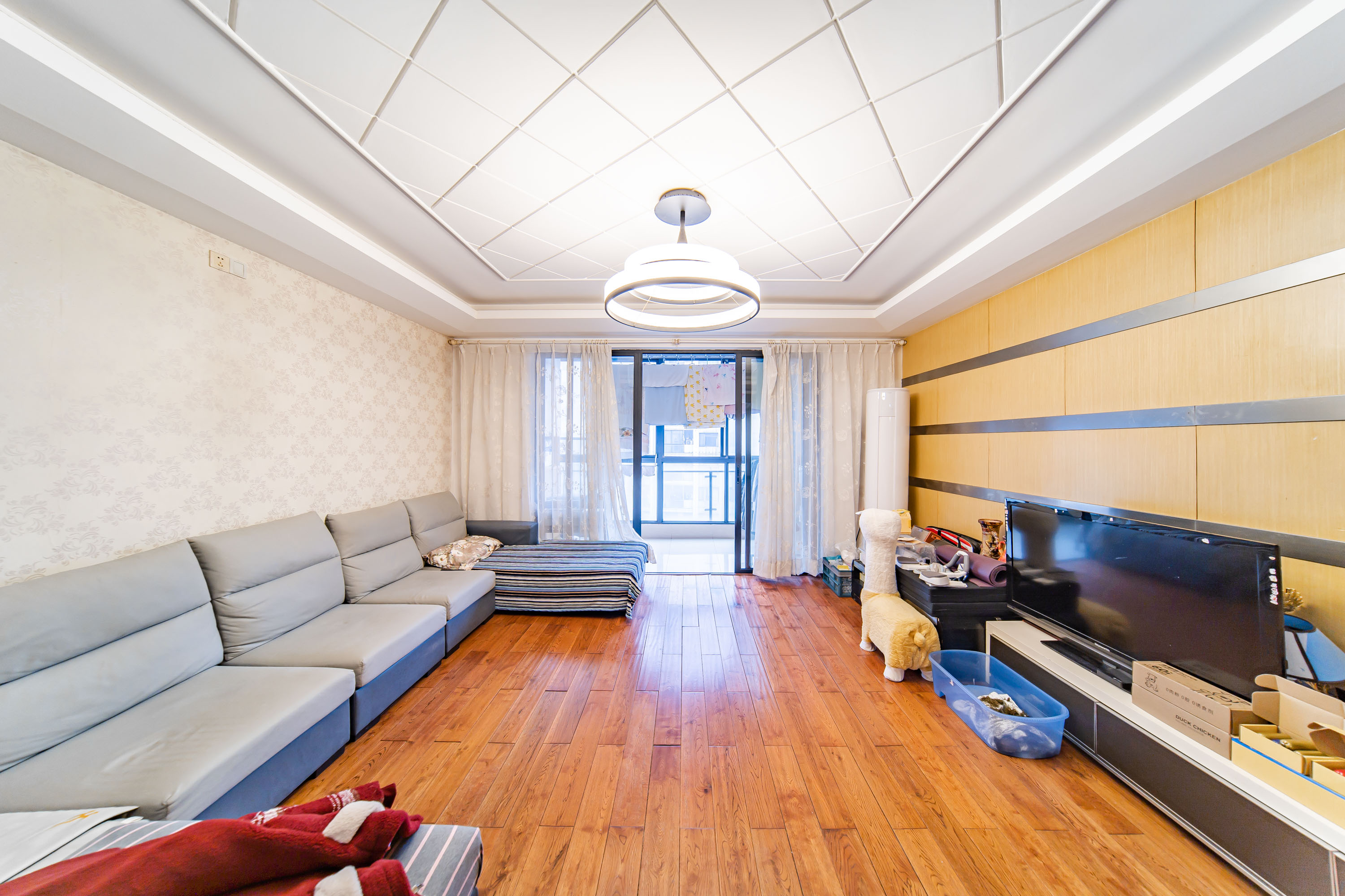 阳光100三期  3室2厅1卫    138.0万 阳光100三期  3室2厅1卫    138.0万