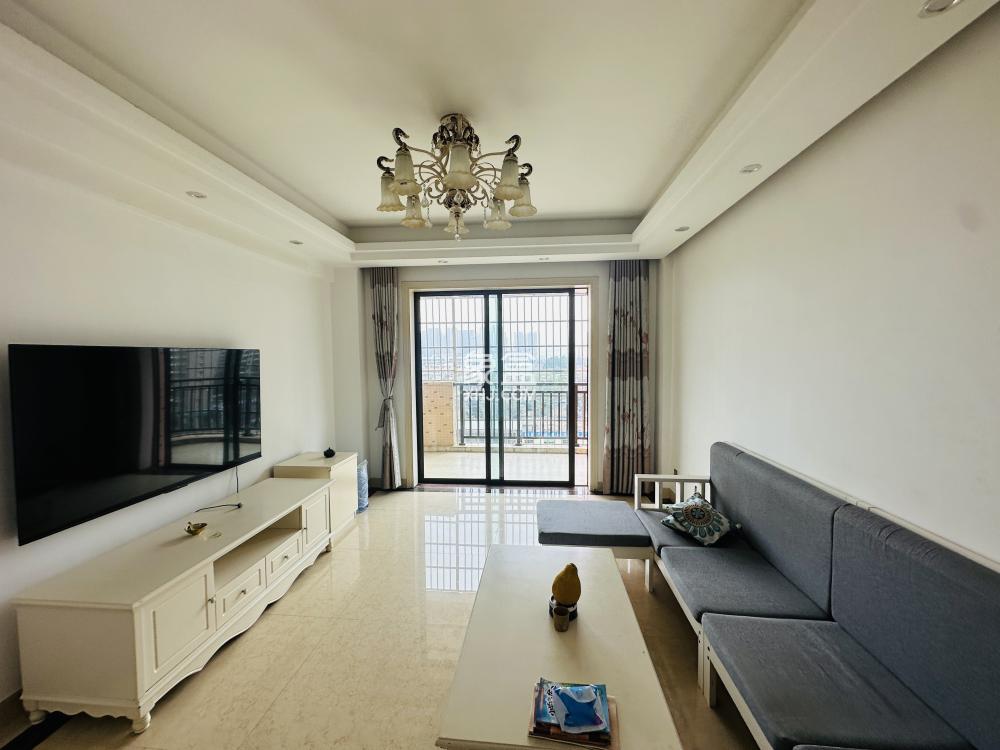 海岛国际名城  2室2厅2卫    142.0万