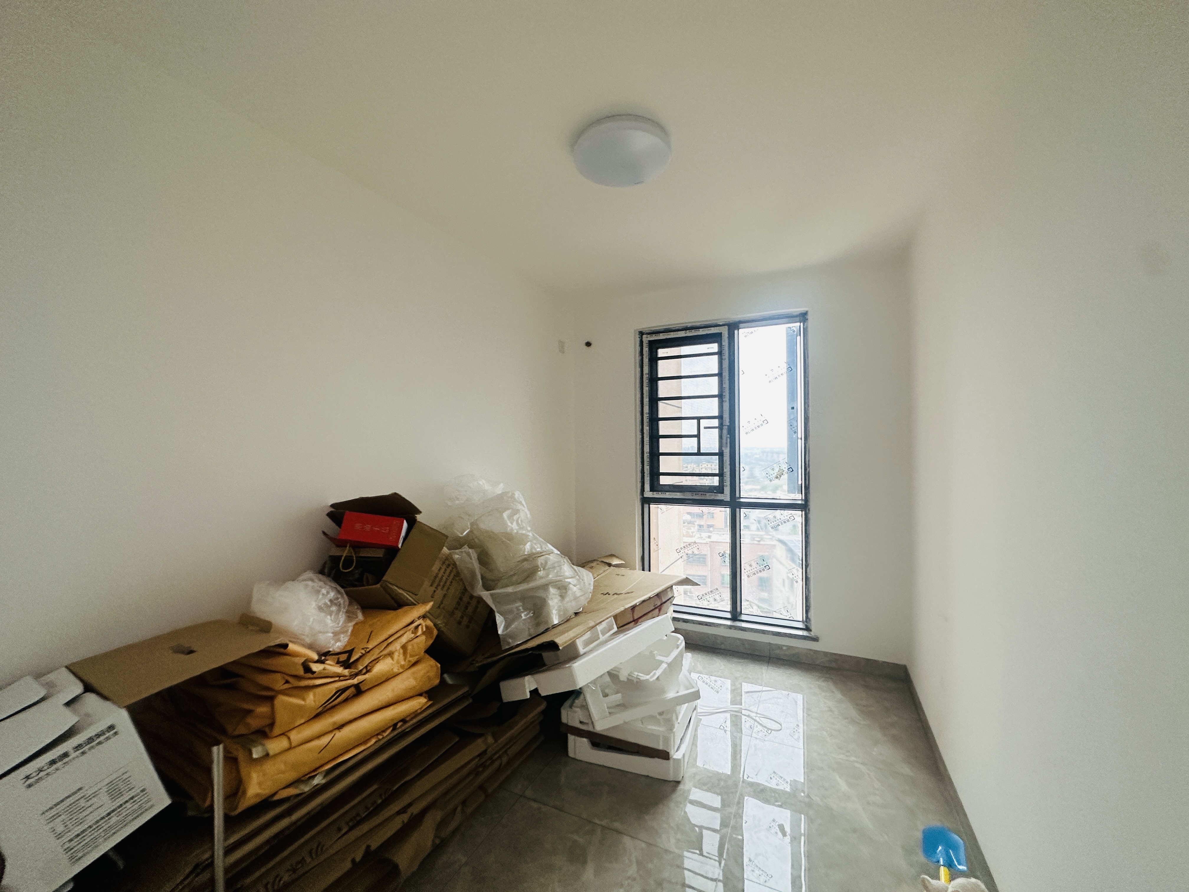 昌茂春天里 5室2厅2卫 260.0万 昌茂春天里 5室2厅2卫 260.0万其他