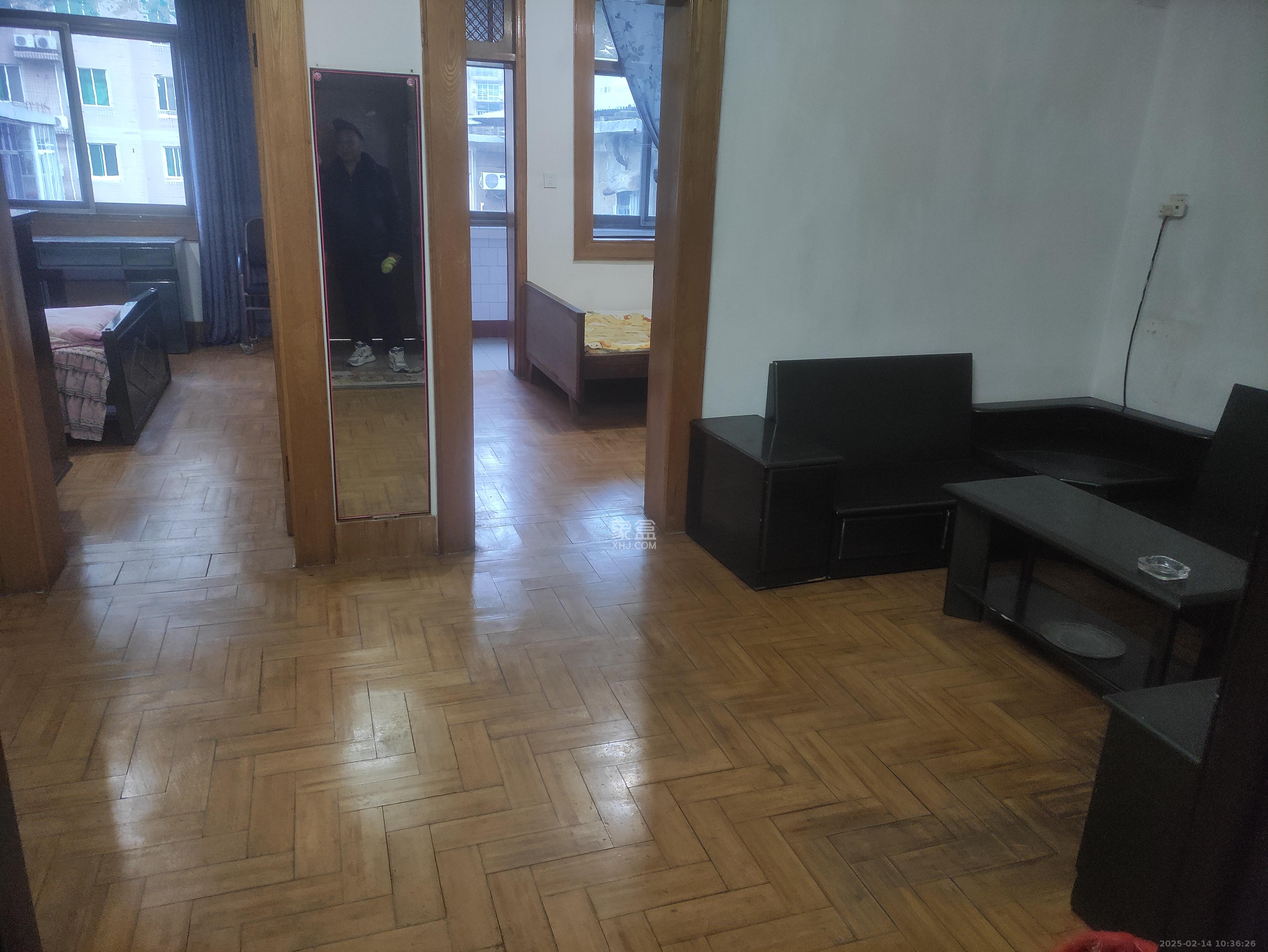 红旗区一片 3室1厅1卫 2900.0元/月 红旗区一片 3室1厅1卫 2900.0元/月室内图