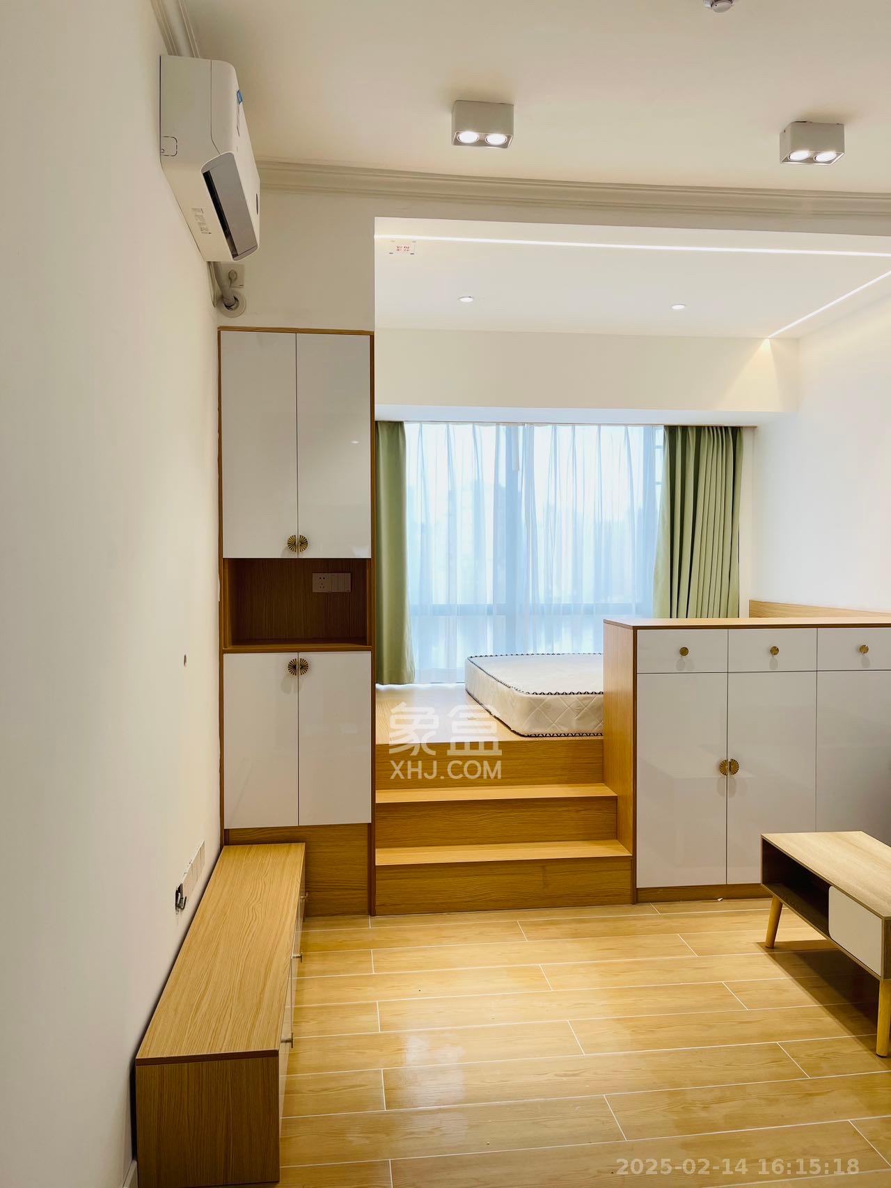 洋湖时代  1室1厅1卫    1500.0元/月 洋湖时代  1室1厅1卫    1500.0元/月