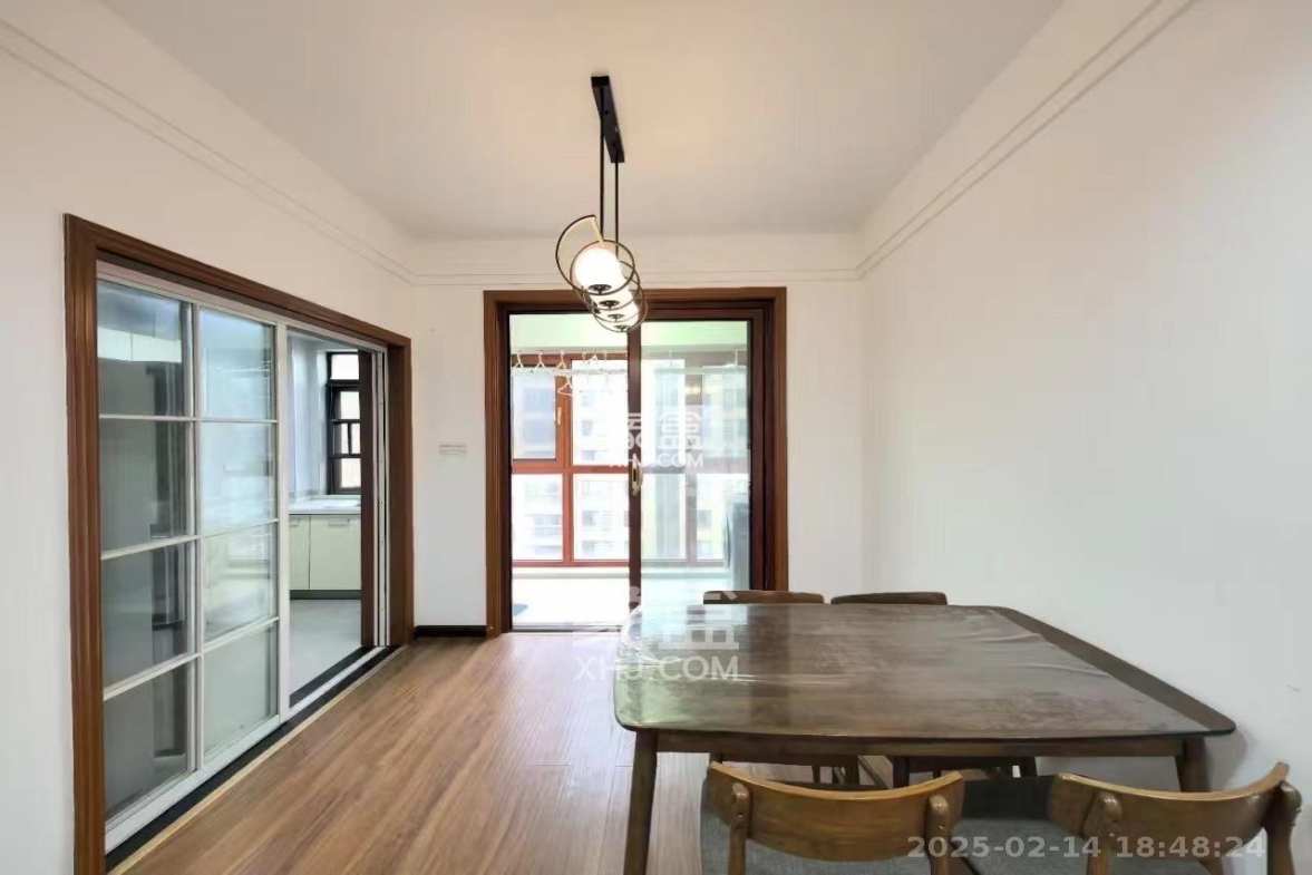 欣隆居  1室1厅1卫    3500.0元/月 欣隆居  1室1厅1卫    3500.0元/月室内图