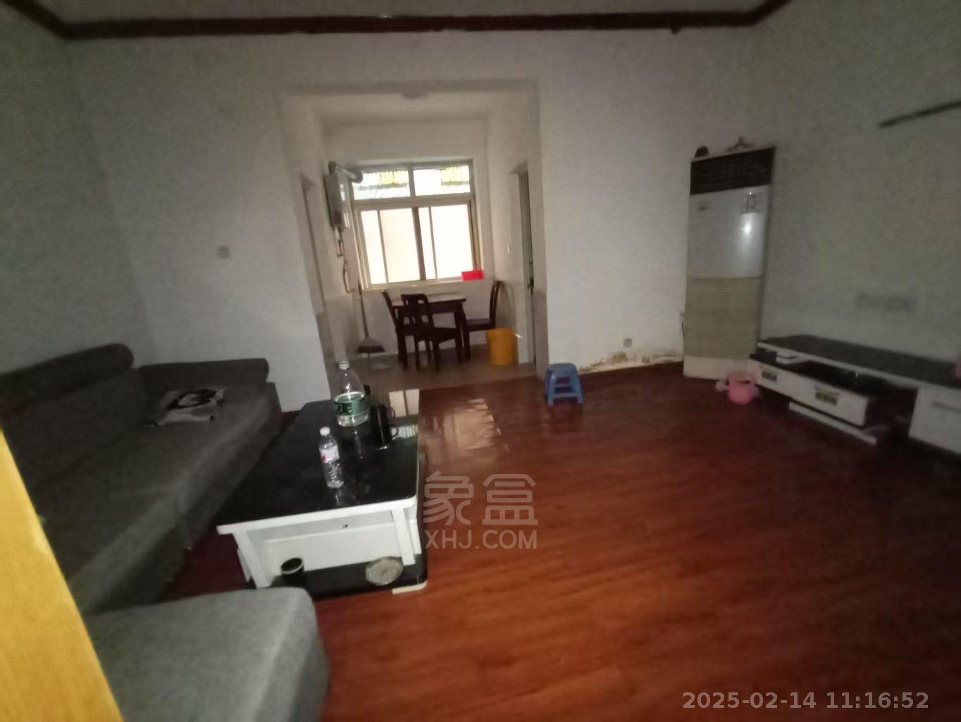 杏花园 2室1厅1卫 700.0元/月 杏花园 2室1厅1卫 700.0元/月室内图