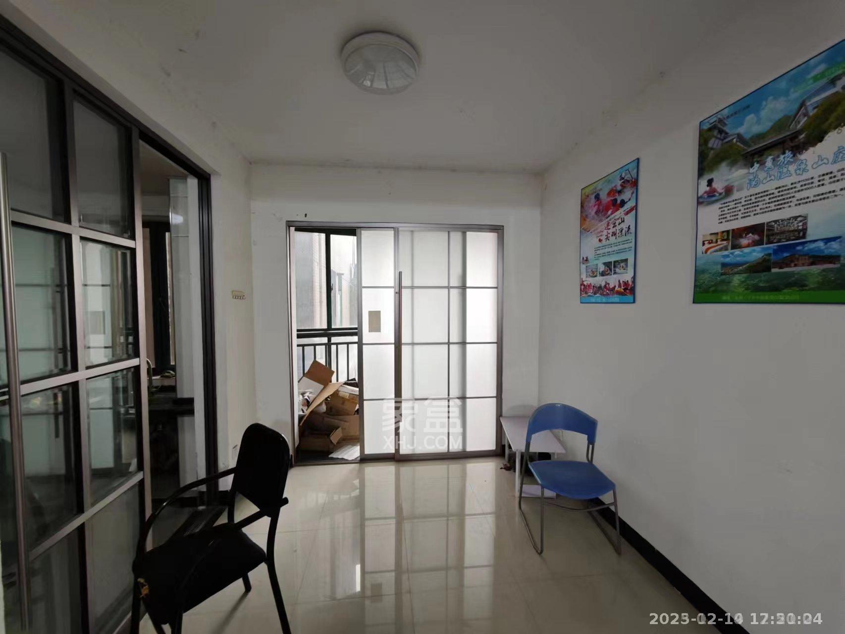 蓝盾景园二期 4室2厅2卫 2500.0元/月 蓝盾景园二期 4室2厅2卫 2500.0元/月室内图