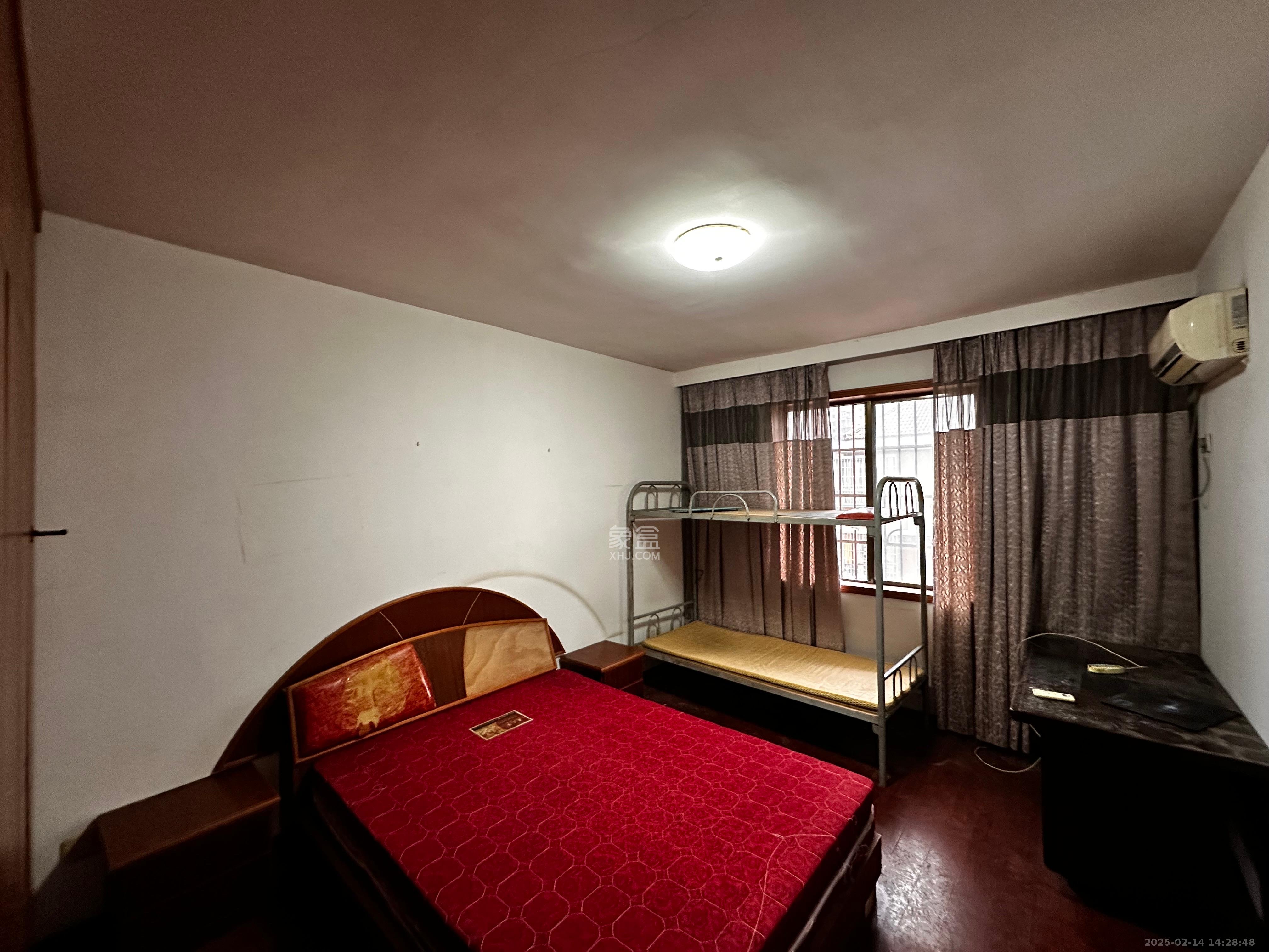 莲湖汽配城 1室2厅1卫 3200.0元/月 莲湖汽配城 1室2厅1卫 3200.0元/月室内图