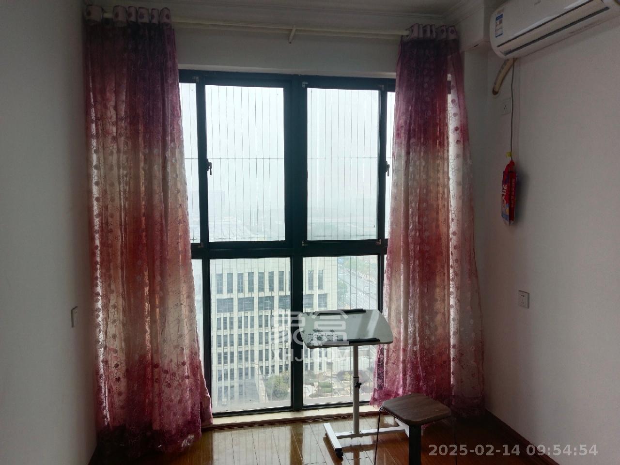 光明城市（星辰青年城）  3室2厅2卫   2400.00元/月室内图